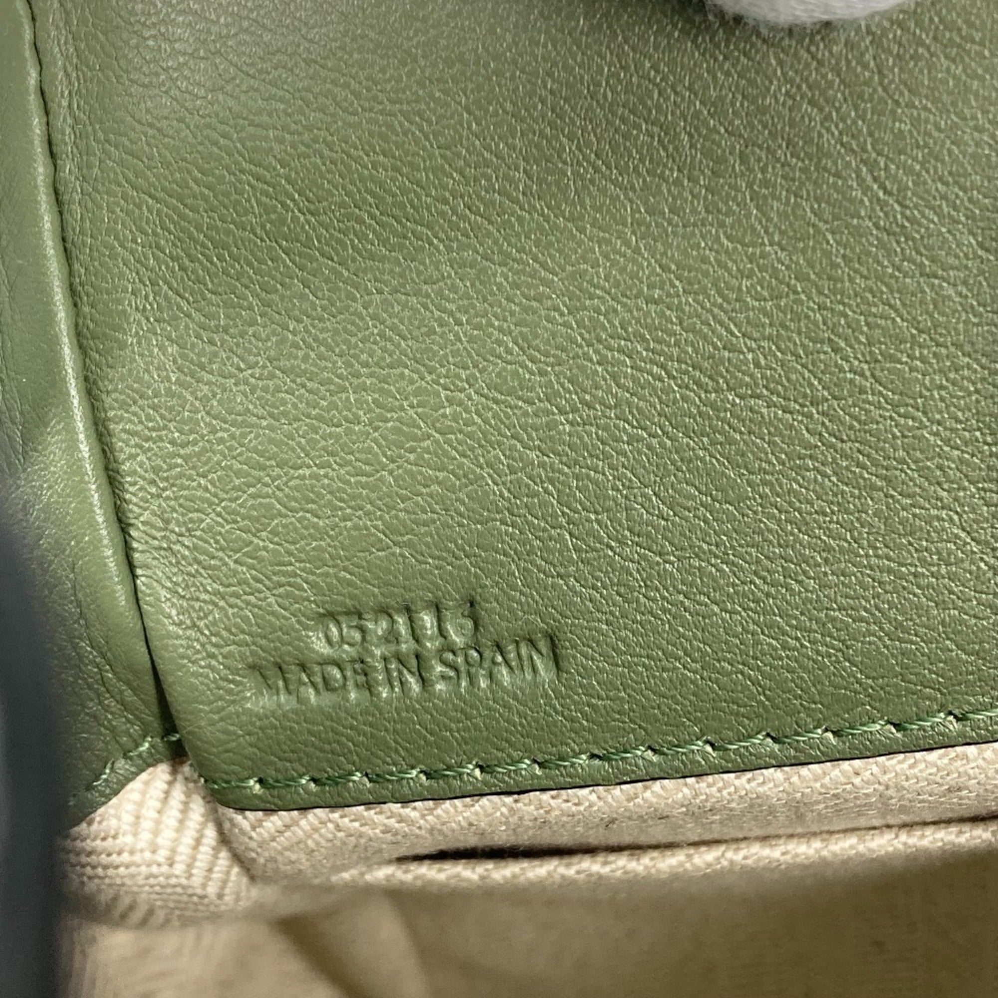 Loewe Khaki Leather Handbag Shoulder Bag (Pre-Owned)