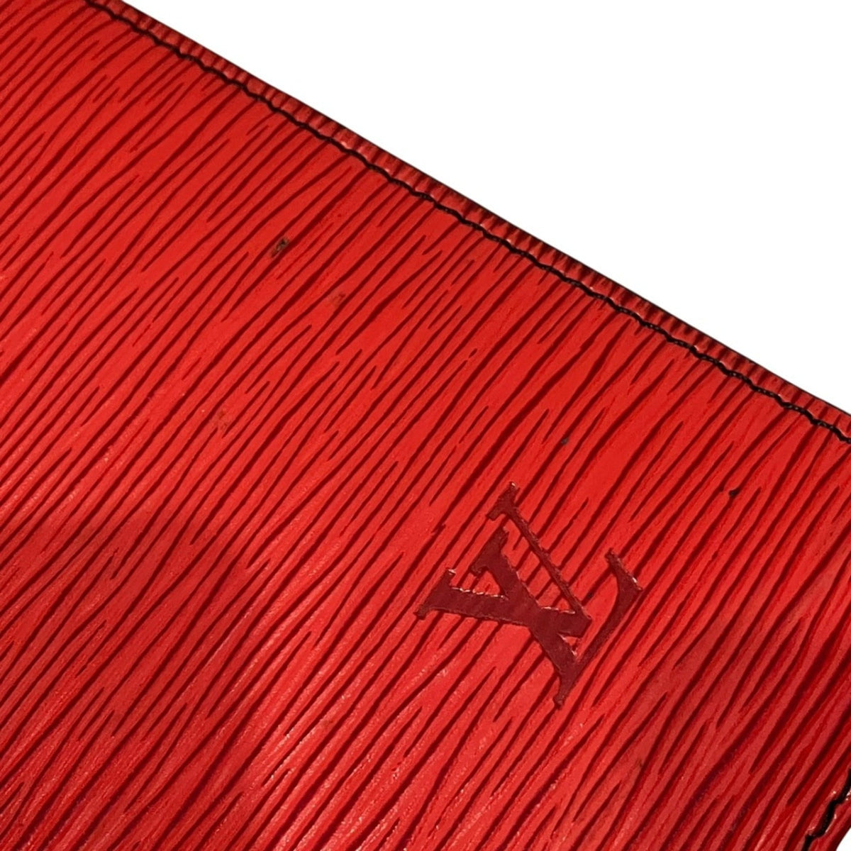 Louis Vuitton Epi Red Color Epi Leather Handbag (Pre-Owned)