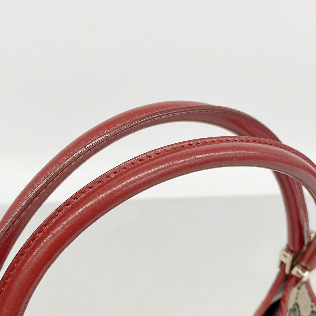 Gucci Beige Red Color Canvas Handbag (Pre-Owned)