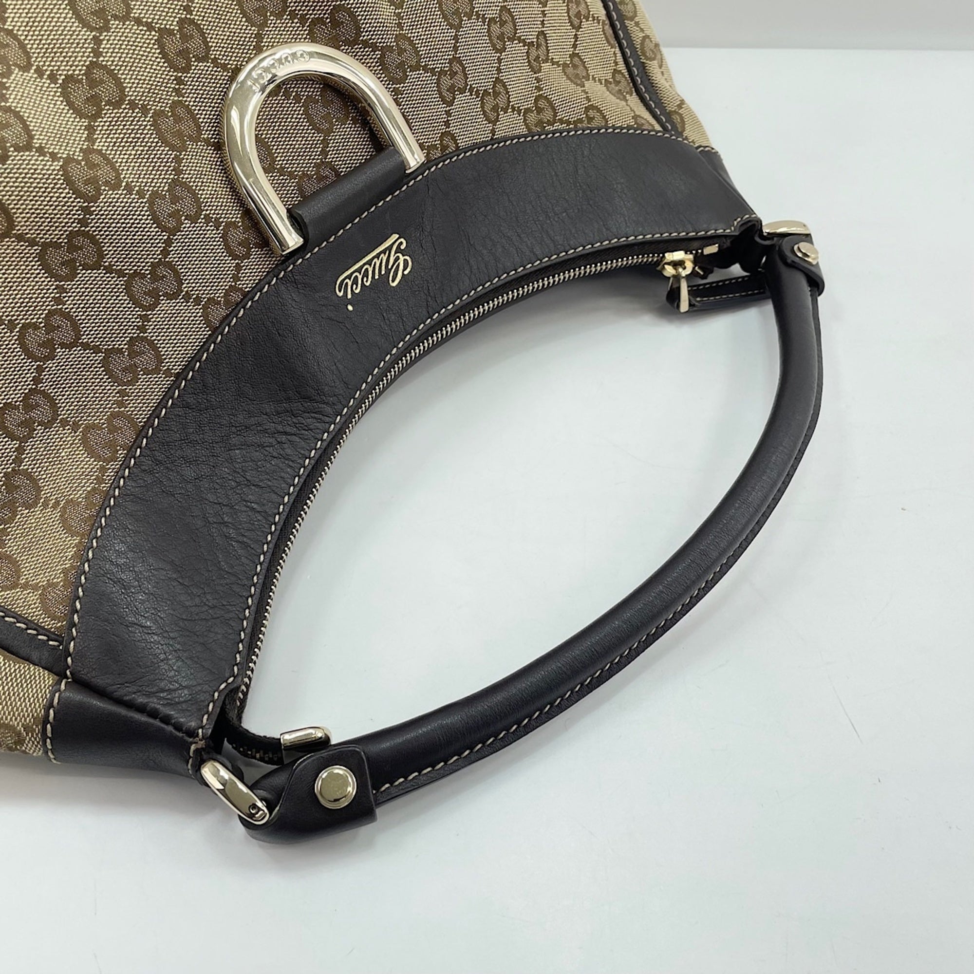 Gucci Beige Handbag (Pre-Owned)
