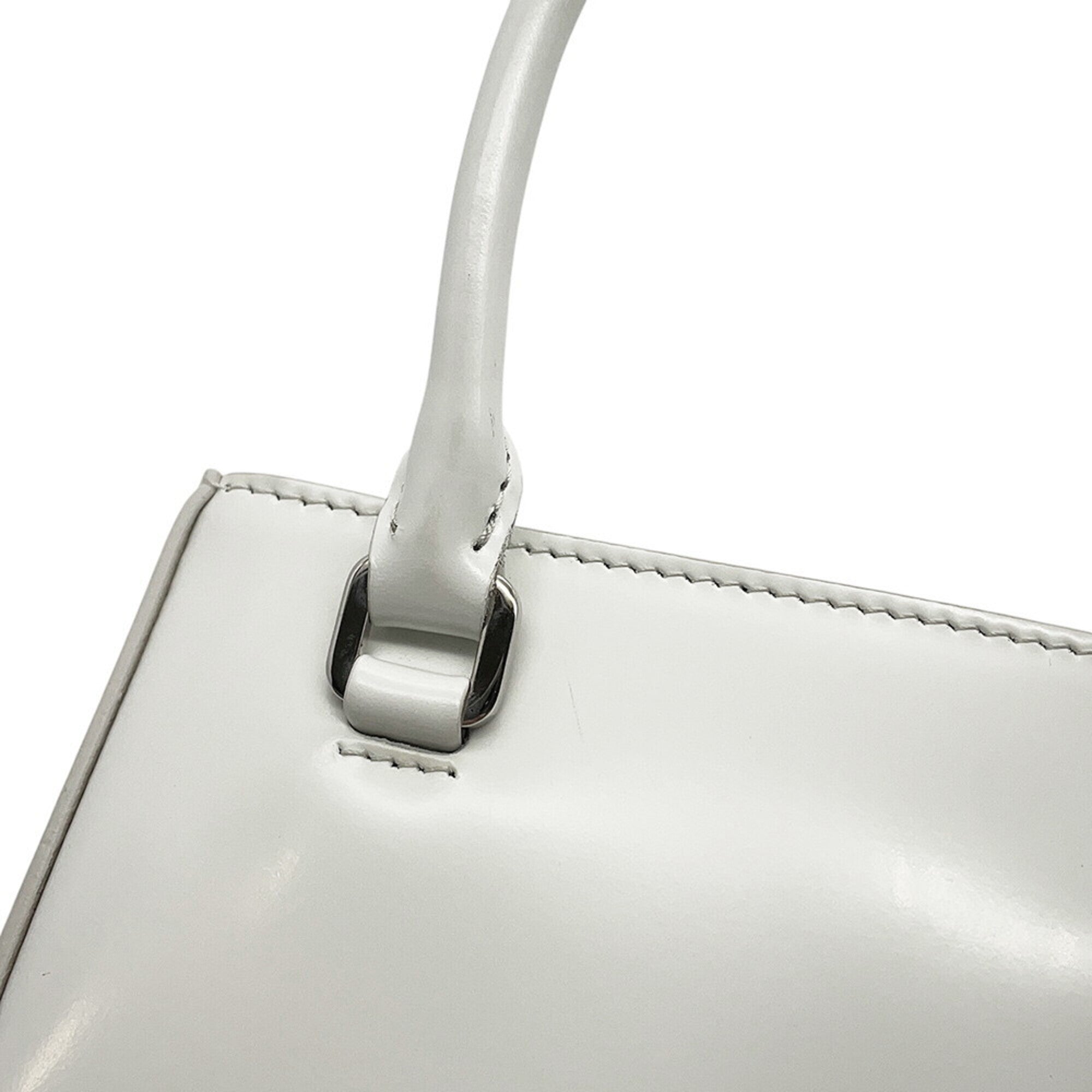 Prada White Leather Handbag Shoulder Bag (Pre-Owned)