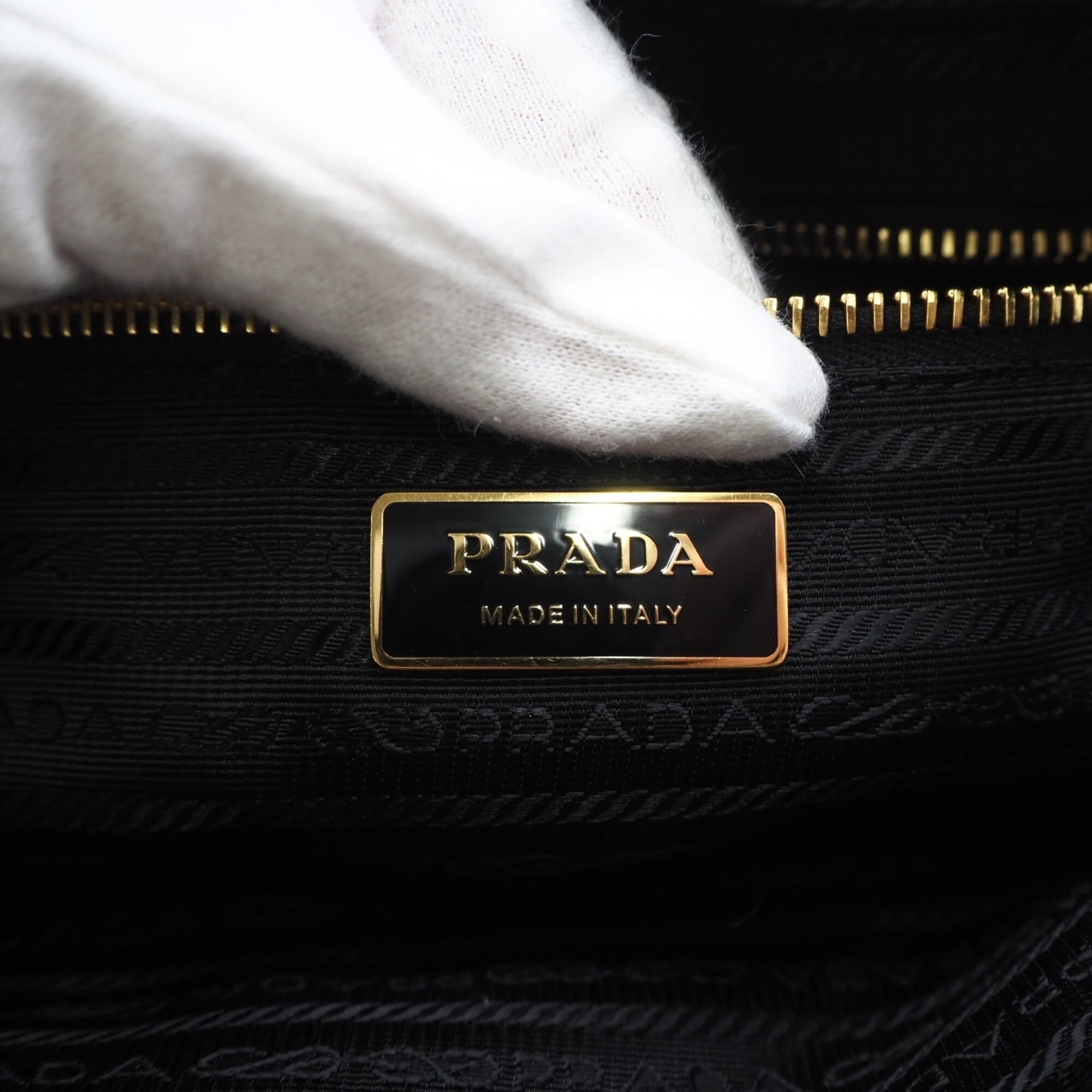 Prada Saffiano Black Nero Nylon Saffiano Shoulder Bag (Pre-Owned)