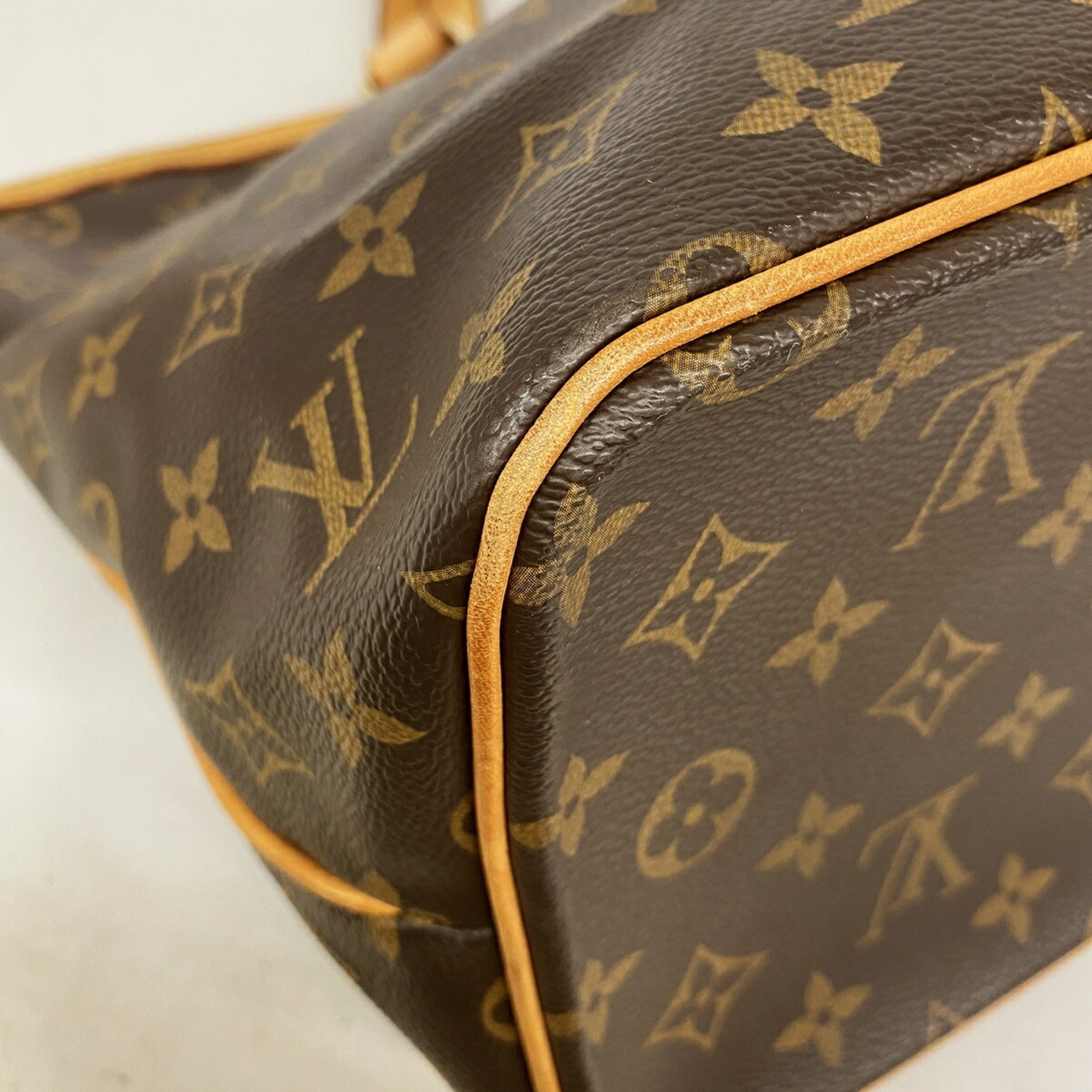 Louis Vuitton Brown Handbag (Pre-Owned)