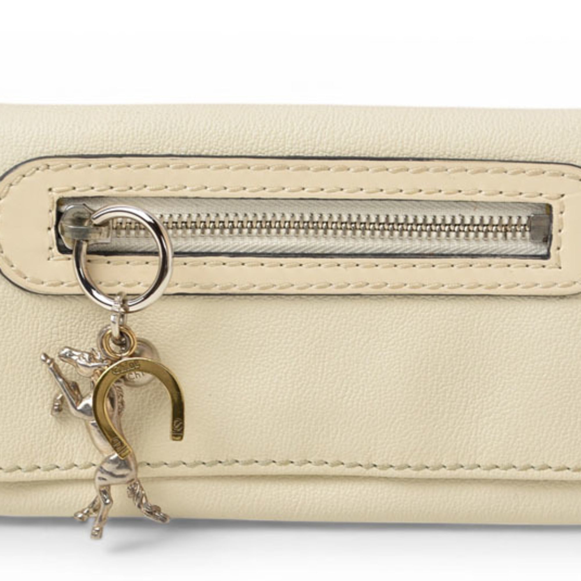 Chloé Off-White Leather Long Wallet (Bi-Fold) (Pre-Owned)