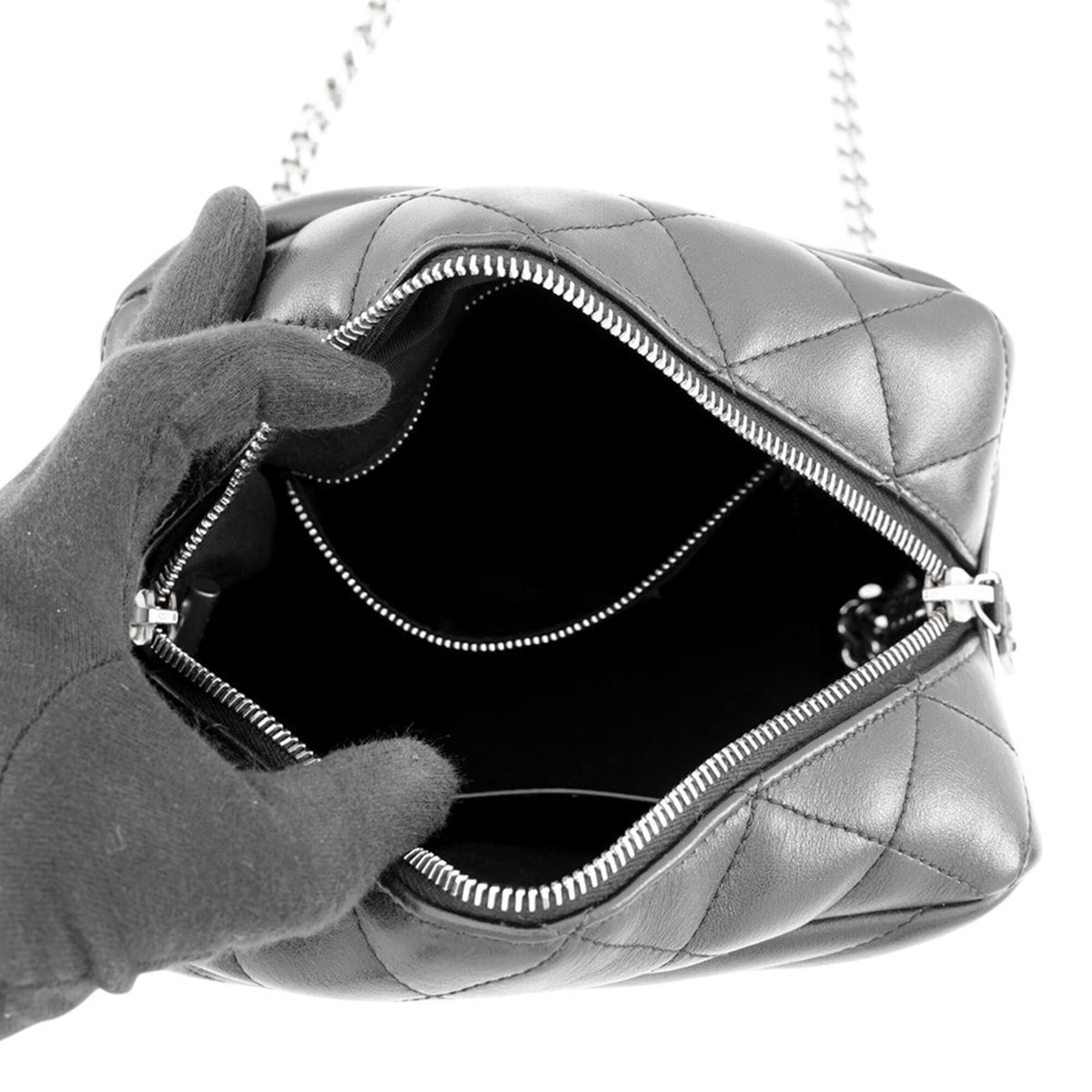 Yves Saint Laurent Black Leather Handbag Shoulder Bag (Pre-Owned)