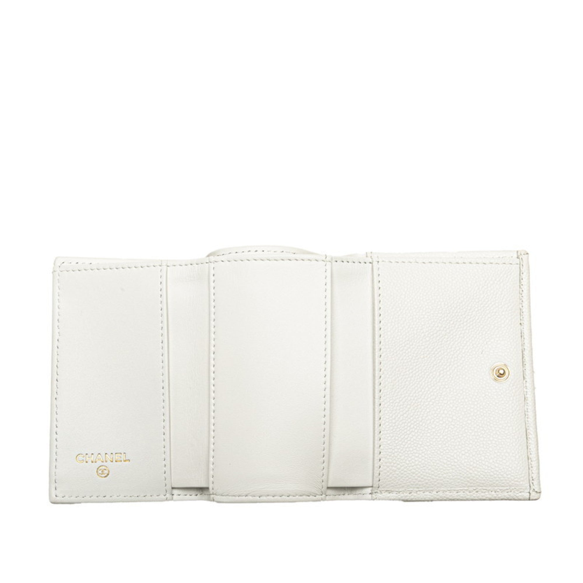 Chanel Matelasse White Grained Calfskin Wallet (Tri-Fold) (Pre-Owned)