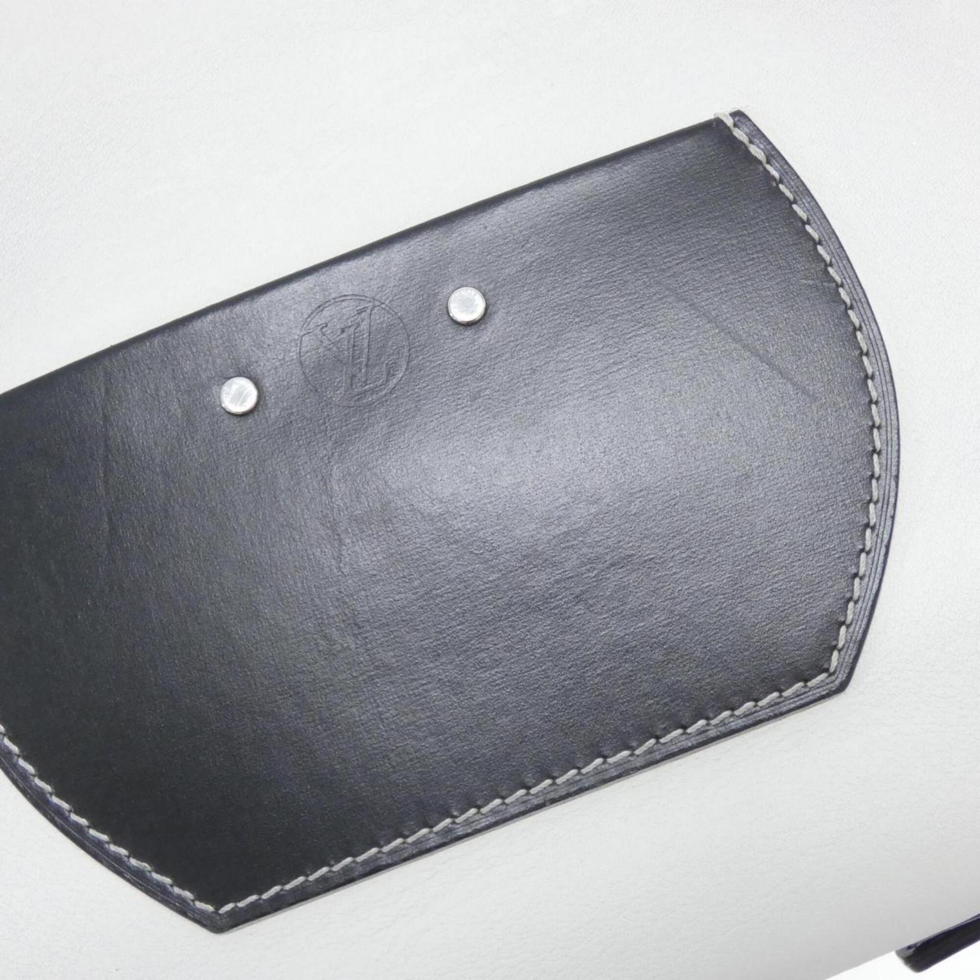 Louis Vuitton Blanc Leather Coated Canvas Shoulder Bag (Pre-Owned)