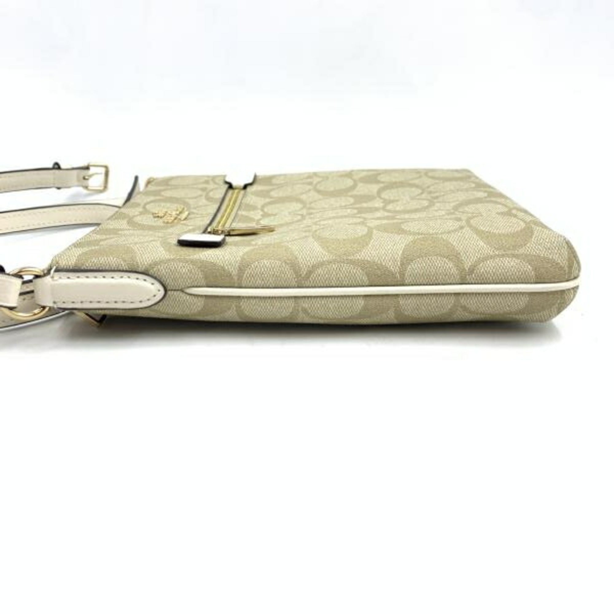 Coach Signature Khaki Shoulder Bag (Pre-Owned)