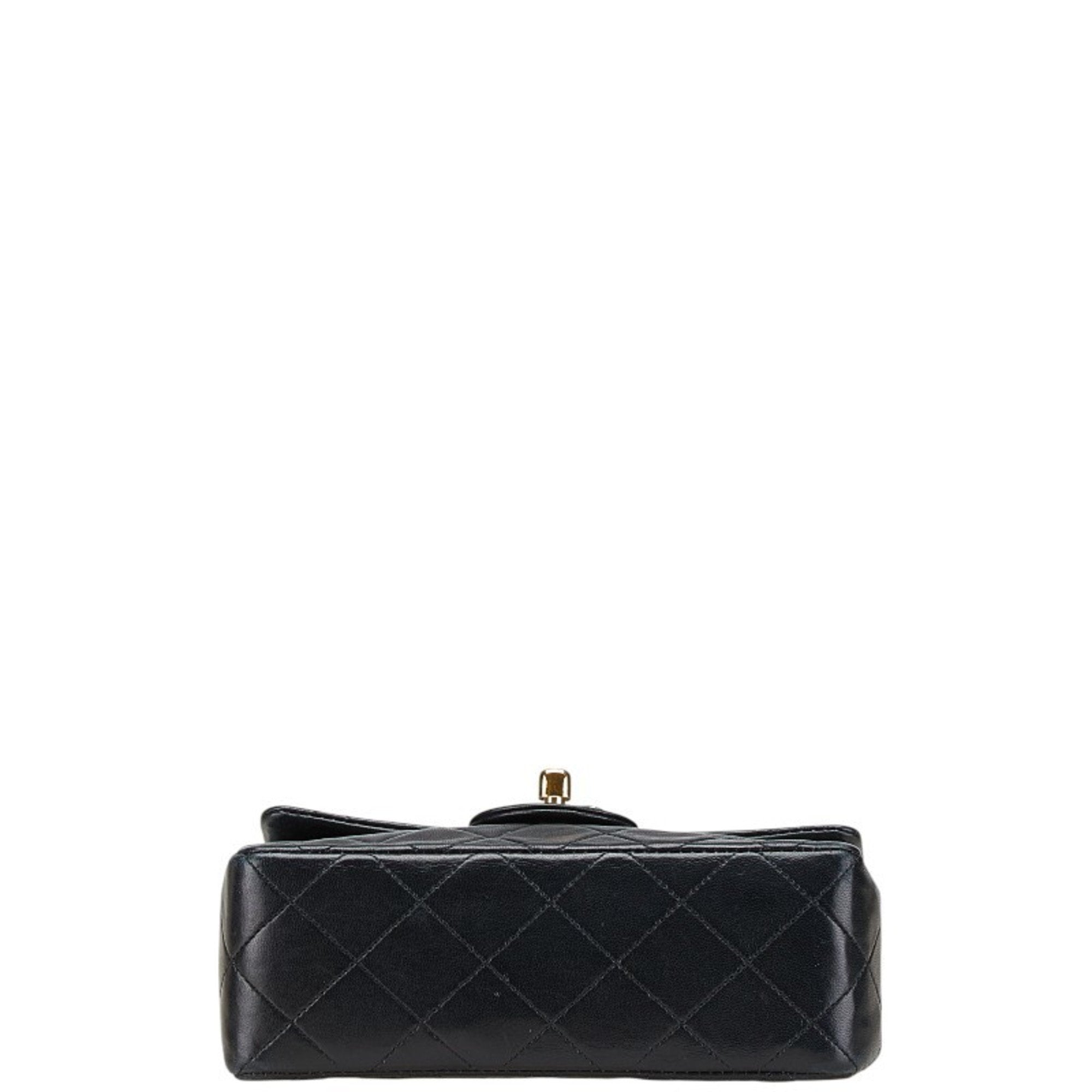 Chanel Black Leather Shoulder Bag (Pre-Owned)