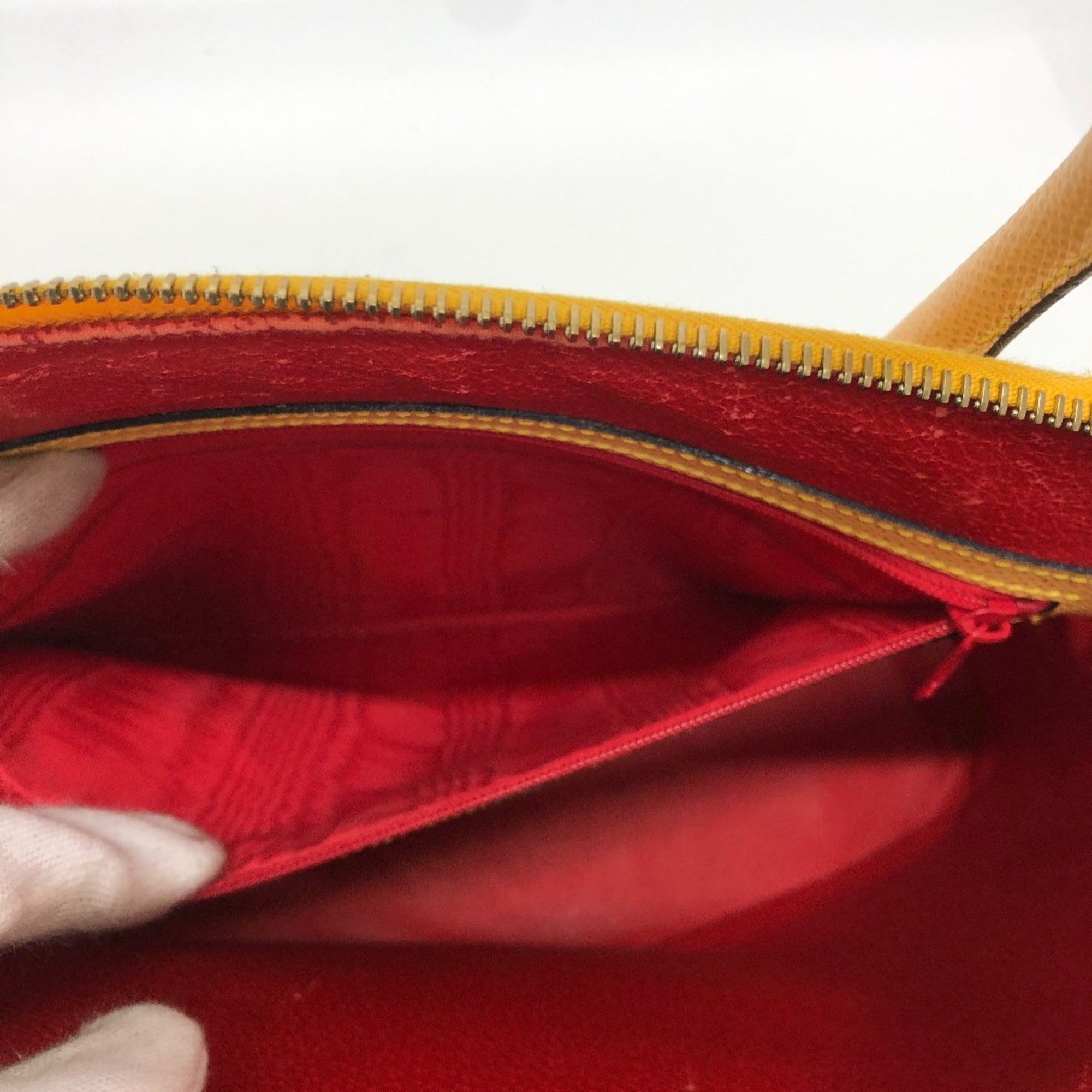 Celine Yellow Leather Shoulder Bag (Pre-Owned)