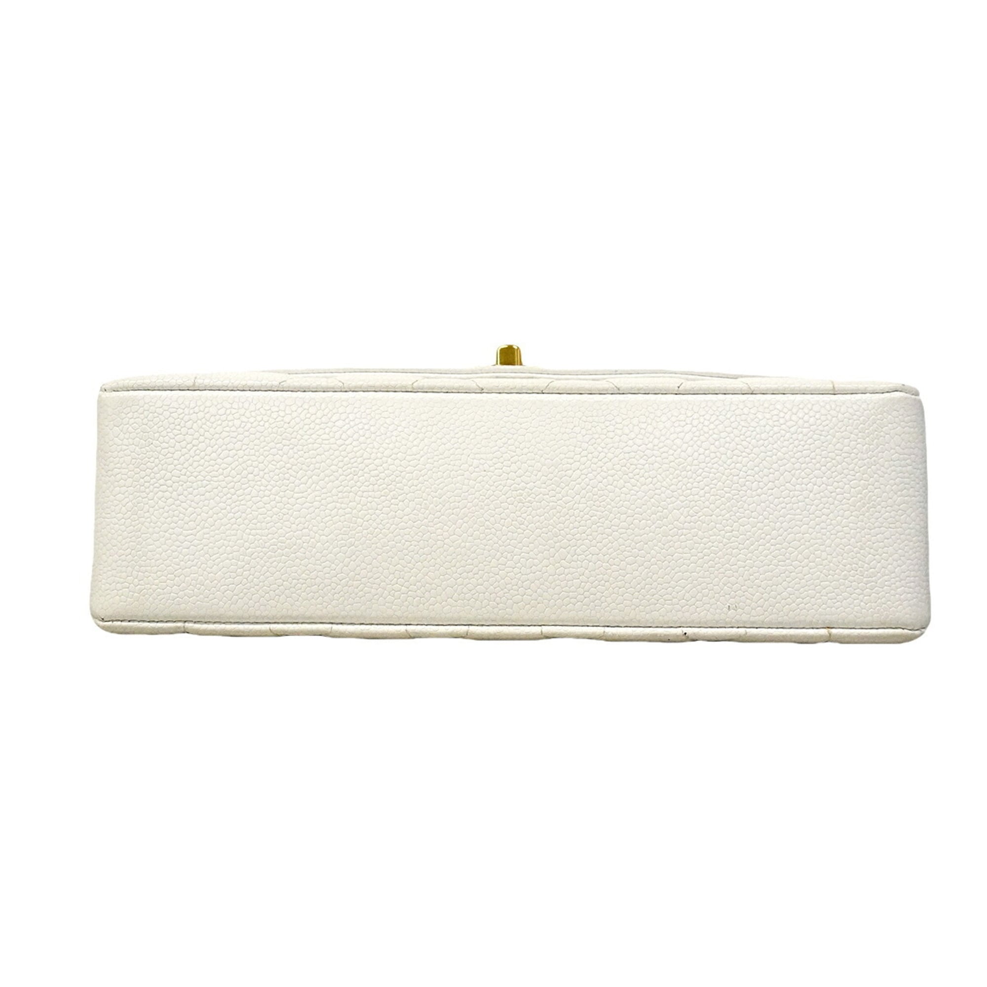 Chanel White Grained Calfskin Shoulder Bag (Pre-Owned)
