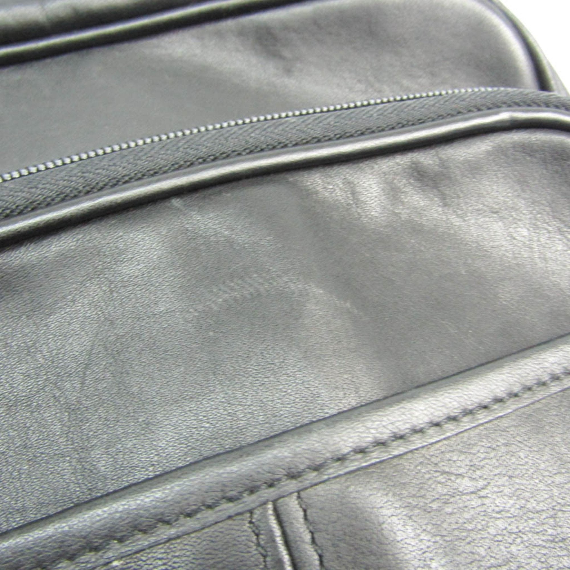 Coach Black Leather Shoulder Bag (Pre-Owned)