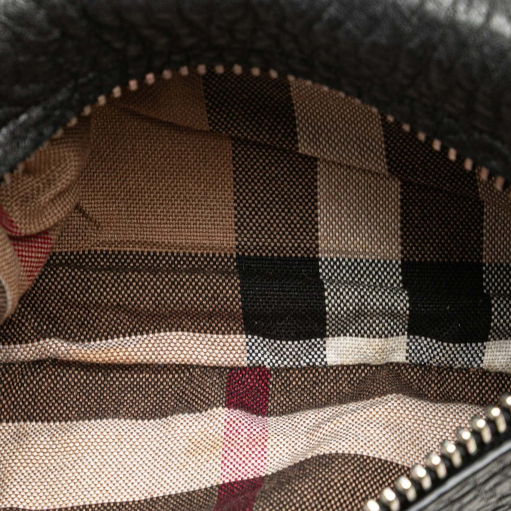 Burberry Black Leather Pochette Shoulder Bag (Pre-Owned)