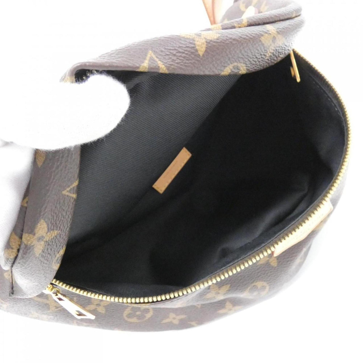 Louis Vuitton Marron Coated Canvas Shoulder Bag (Pre-Owned)