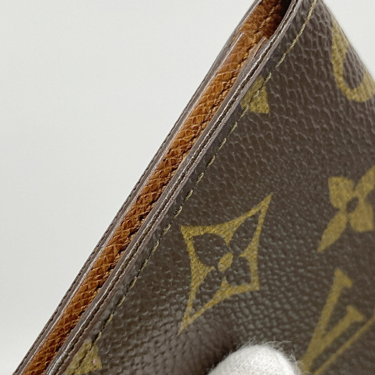 Louis Vuitton Brown (Pre-Owned)