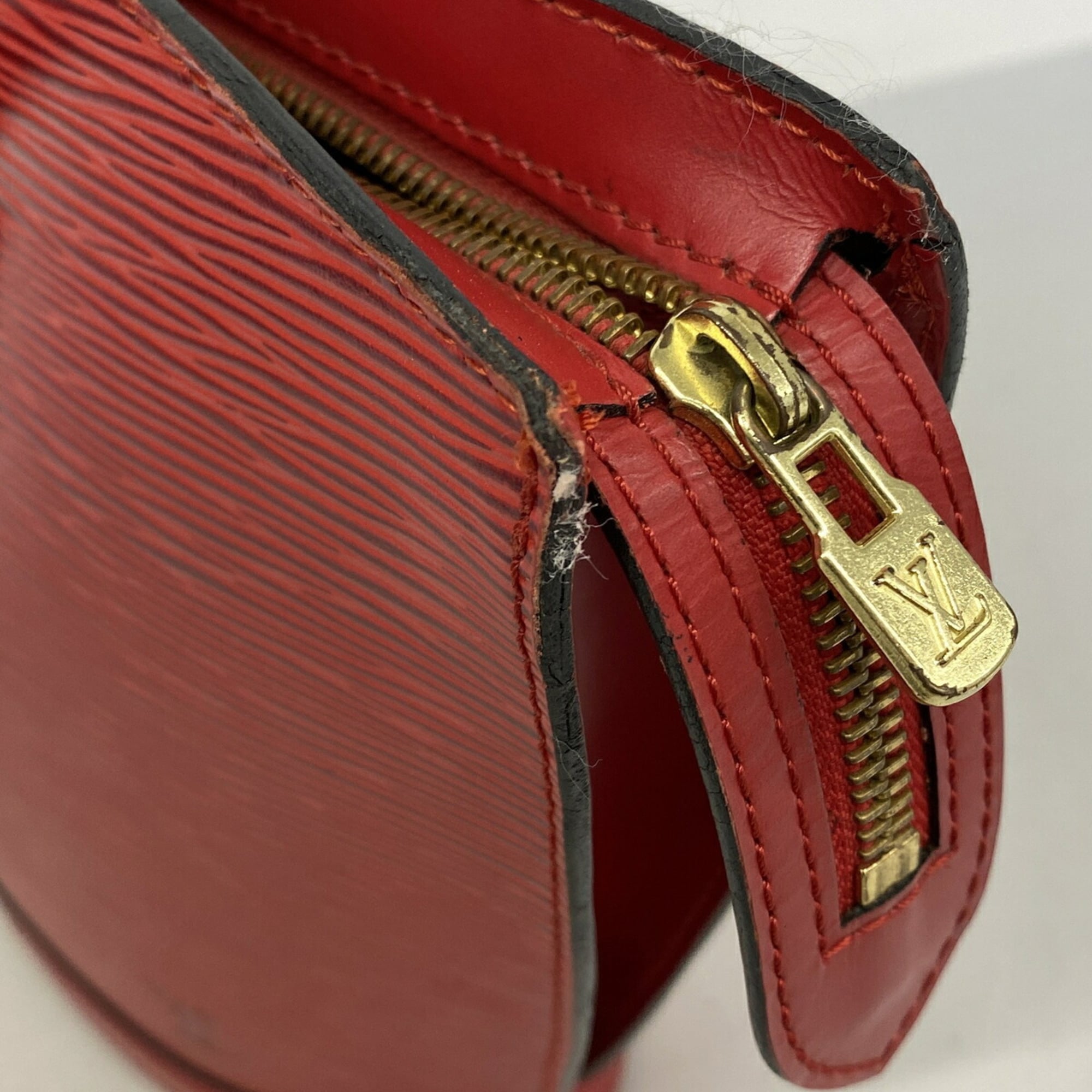 Louis Vuitton Castilian Red Handbag (Pre-Owned)