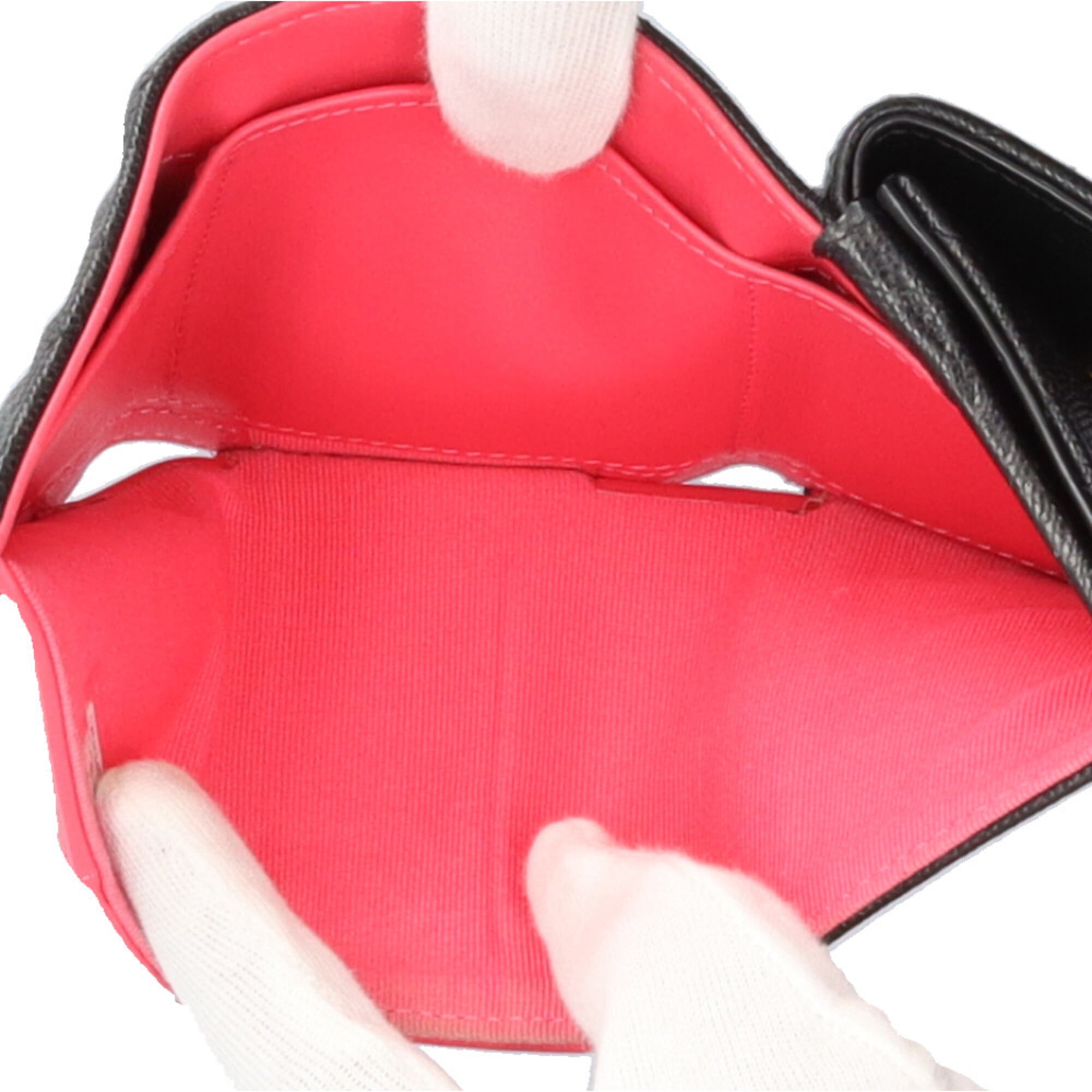 Chanel Black Grained Calfskin Wallet (Tri-Fold) (Pre-Owned)