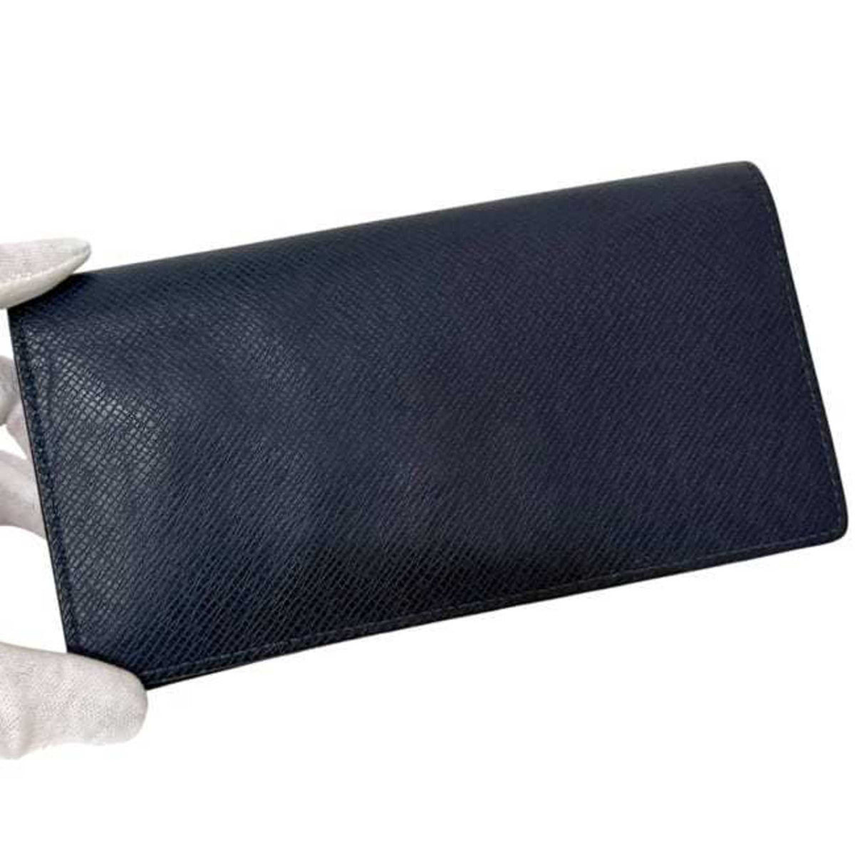 Louis Vuitton Navy Taiga Leather Long Wallet (Bi-Fold) (Pre-Owned)
