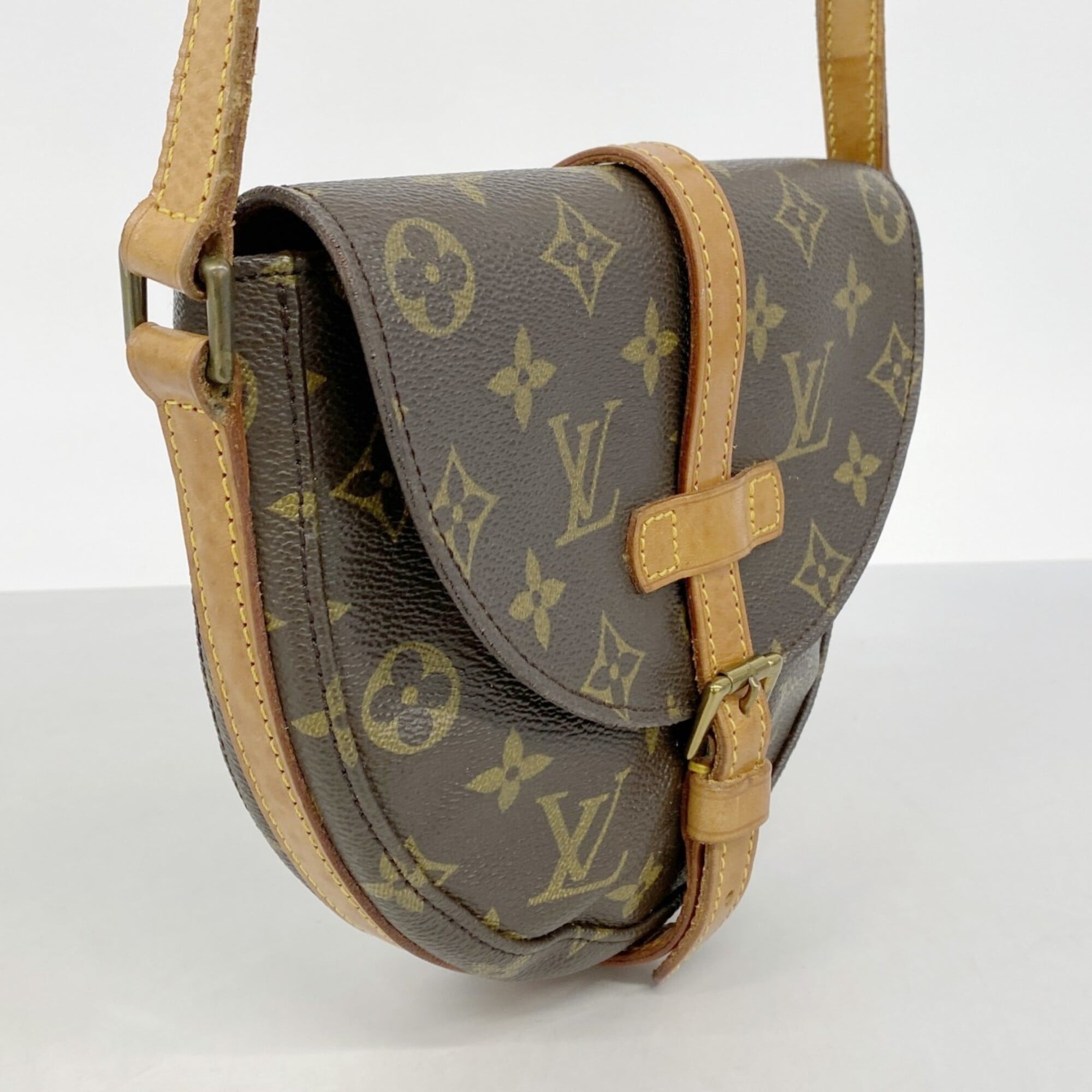 Louis Vuitton Brown Shoulder Bag (Pre-Owned)