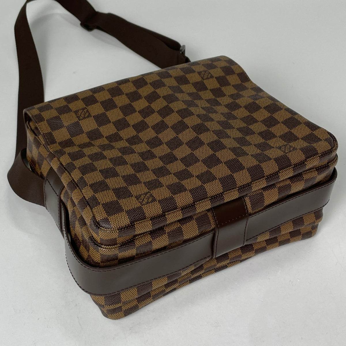 Louis Vuitton Brown Damier Canvas Shoulder Bag (Pre-Owned)