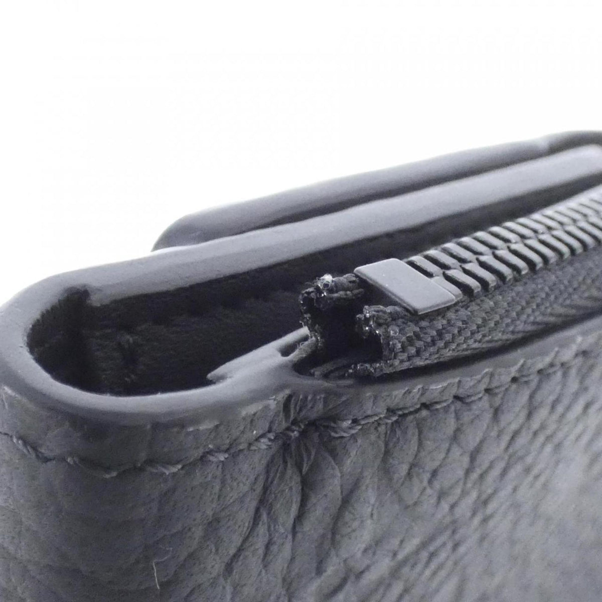 Louis Vuitton Black Leather Wallet (Tri-Fold) (Pre-Owned)