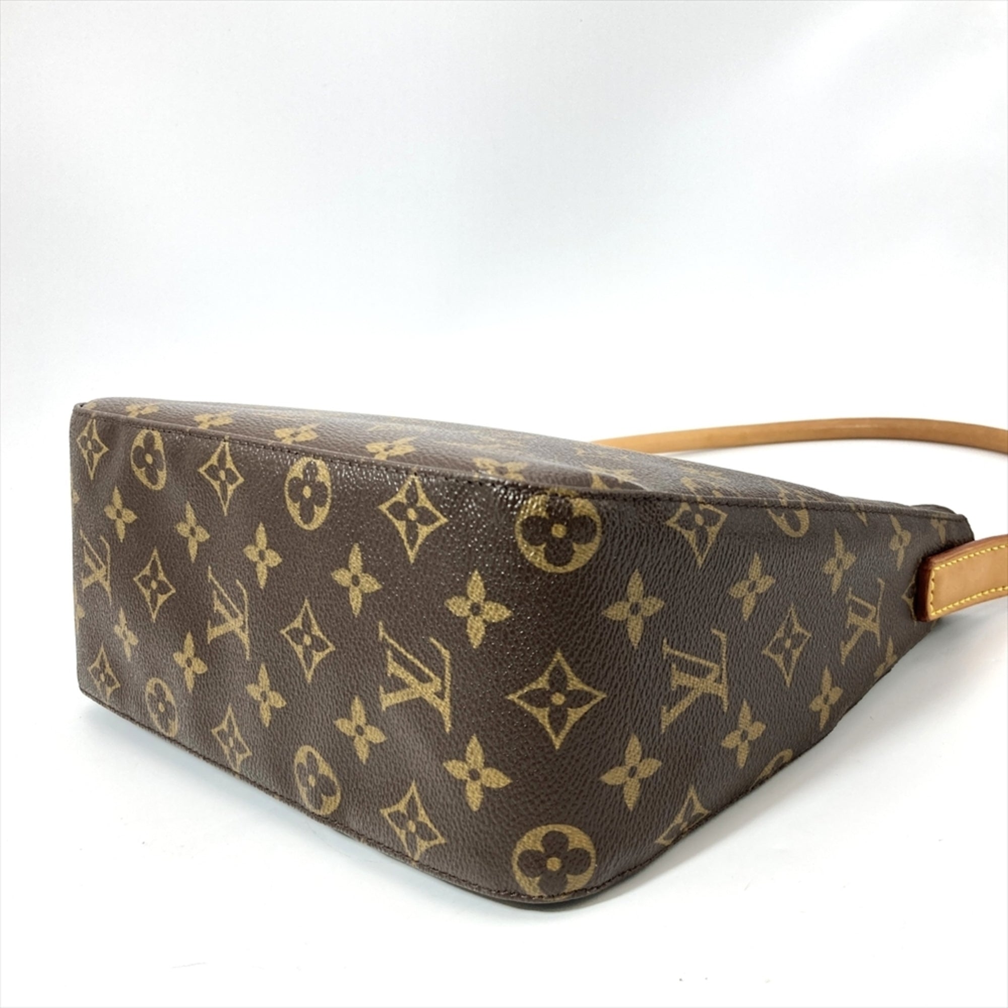 Louis Vuitton Brown Monogram Canvas Shoulder Bag (Pre-Owned)