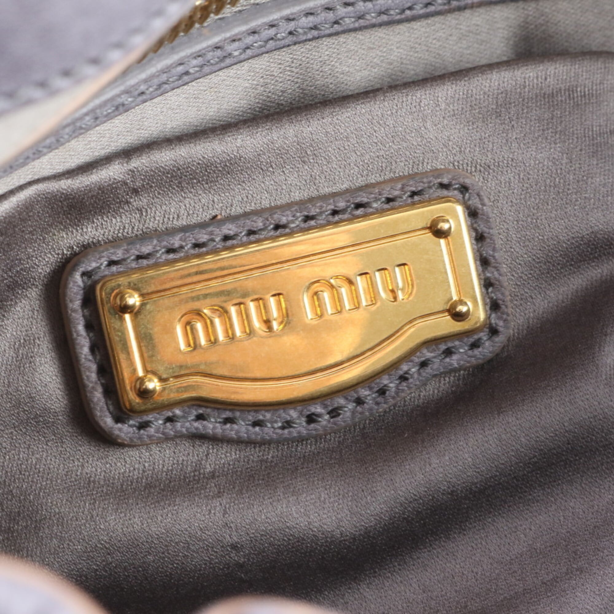 Miu Miu Matelasse Gray Leather Handbag Shoulder Bag (Pre-Owned)