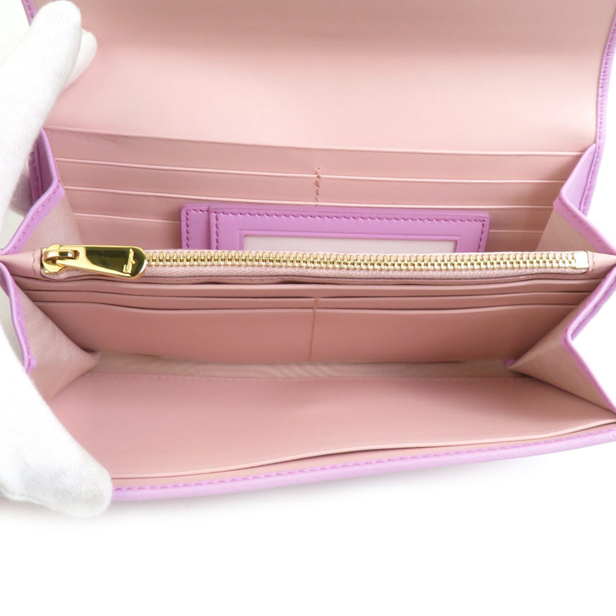 Salvatore Ferragamo Leather Long Wallet (Bi-Fold) (Pre-Owned)