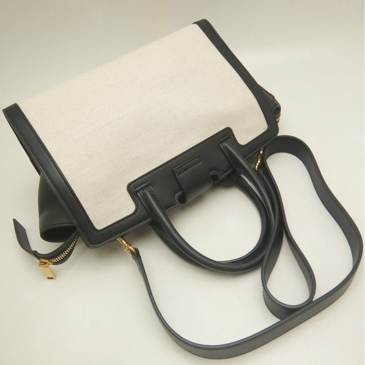 Yves Saint Laurent Black White Canvas Leather Handbag (Pre-Owned)