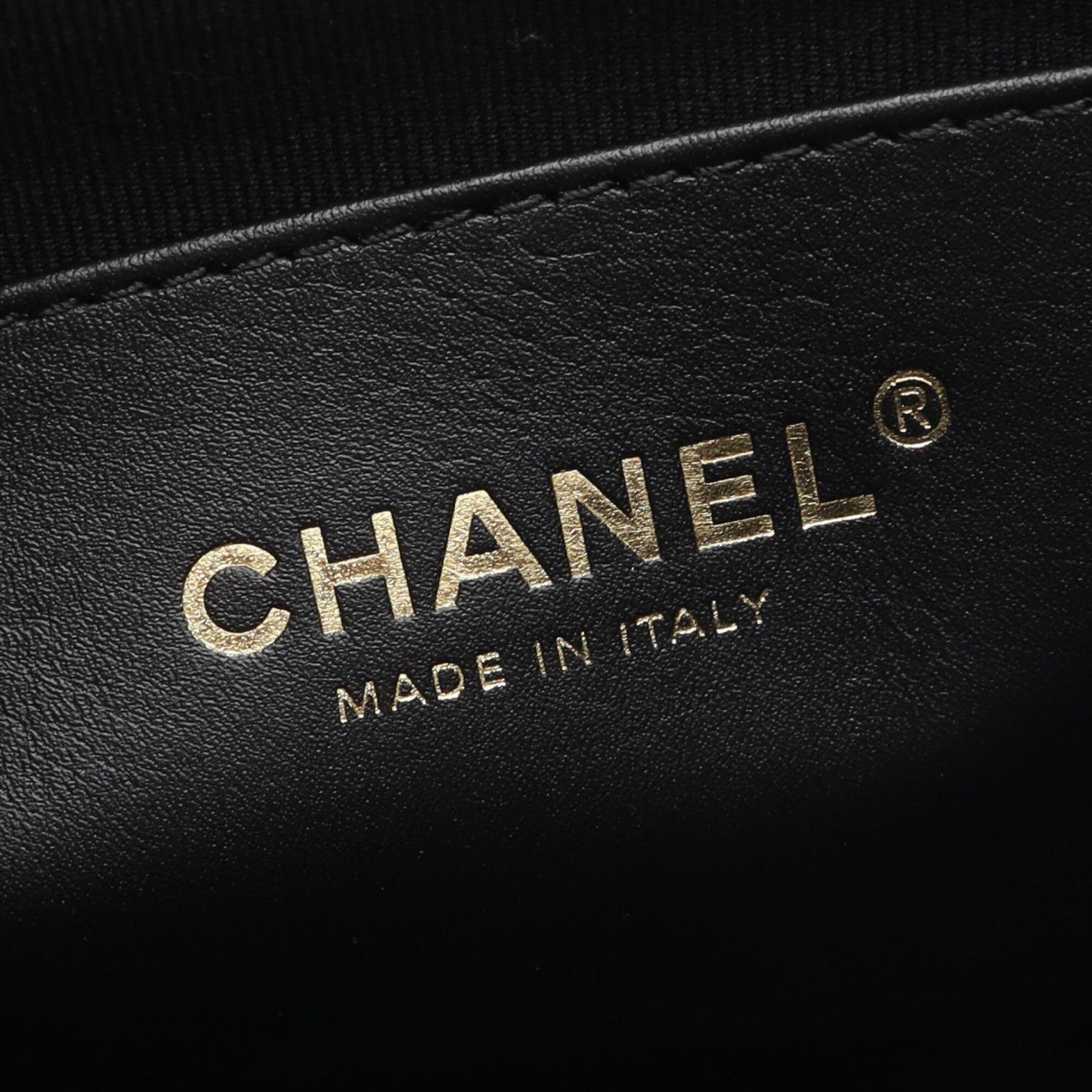 Chanel Black Leather Handbag Shoulder Bag (Pre-Owned)