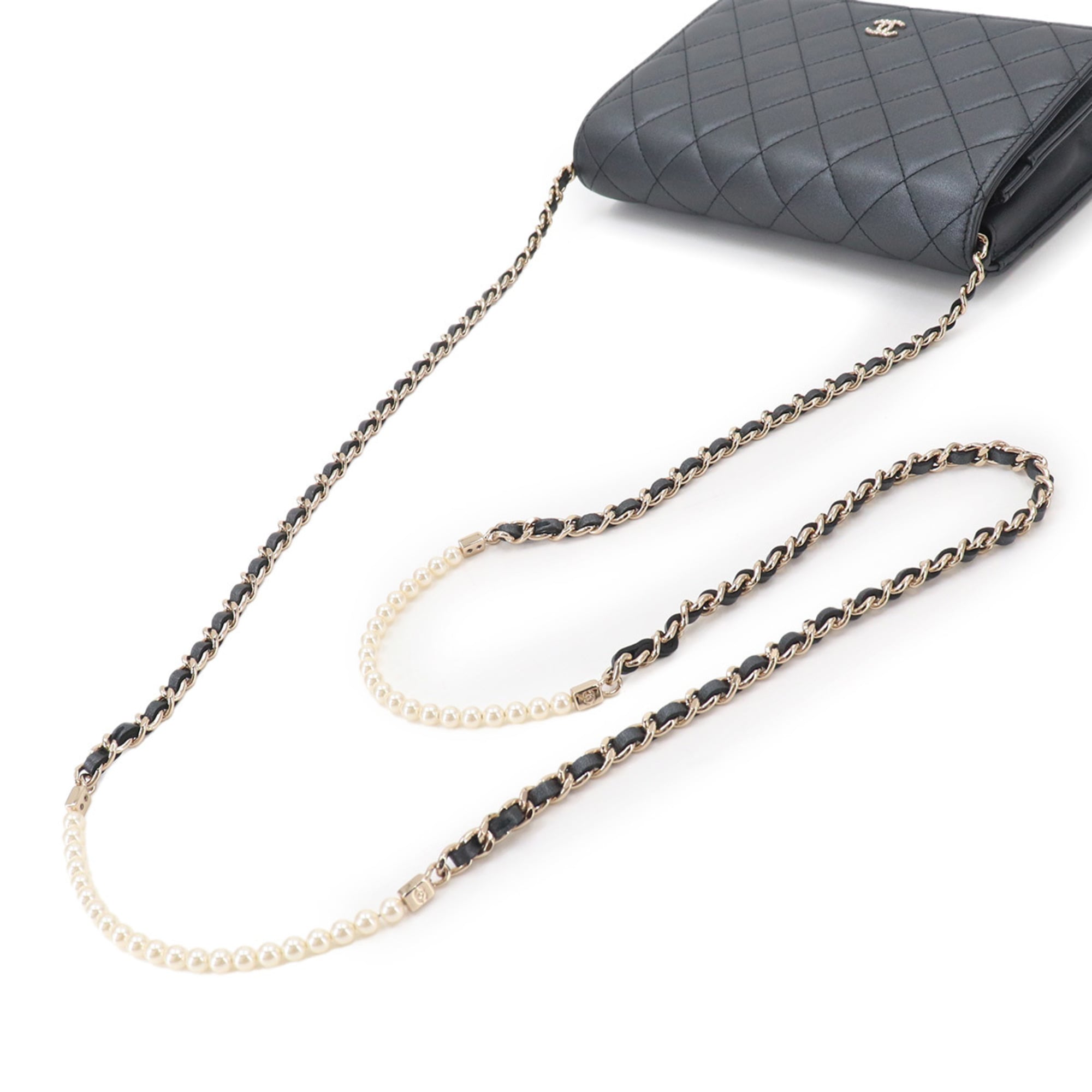 Chanel Matelasse Metallic Gray Leather Chain/Shoulder Wallet (Pre-Owned)