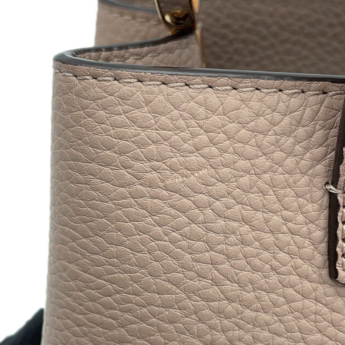 Louis Vuitton Beige Leather Handbag Shoulder Bag (Pre-Owned)