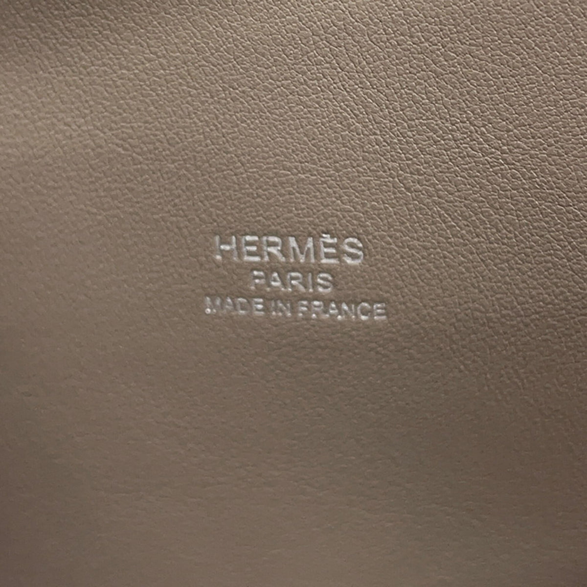Hermes Silver Tote Bag (Pre-Owned)
