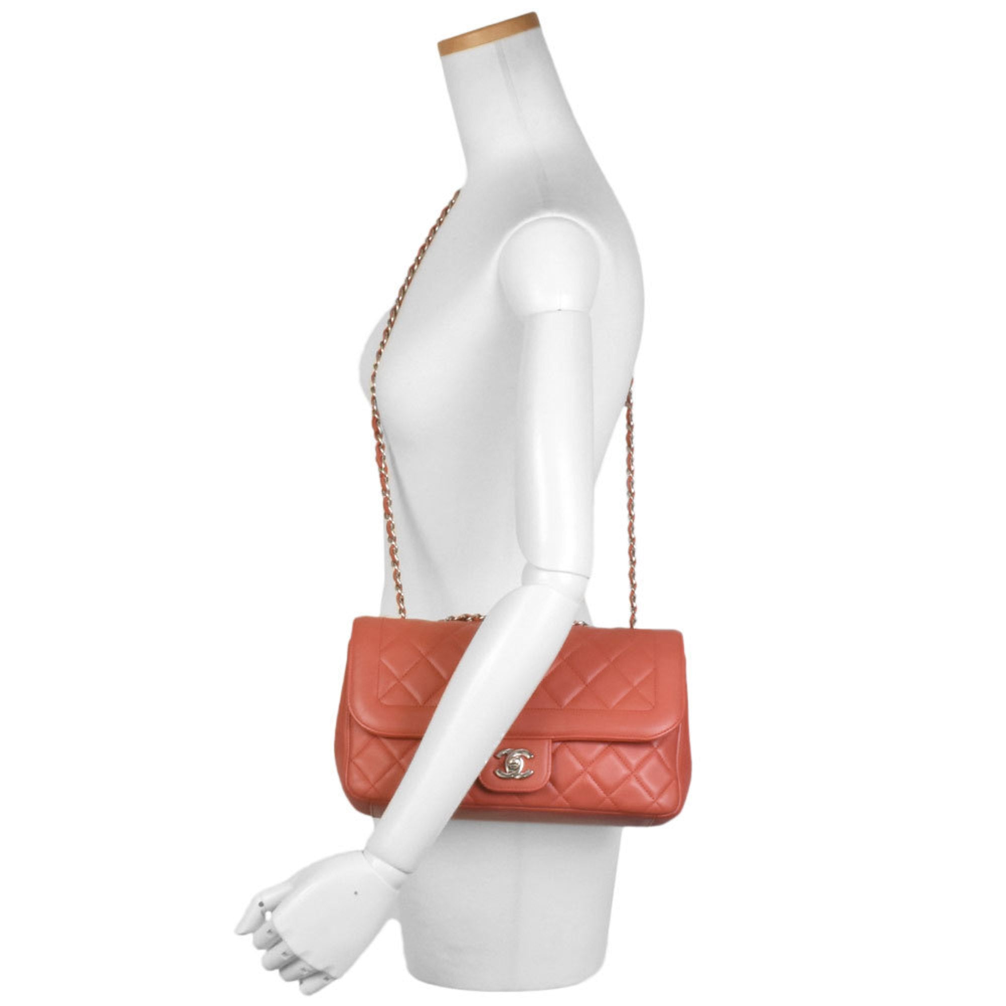 Chanel Pink Suede Shoulder Bag (Pre-Owned)