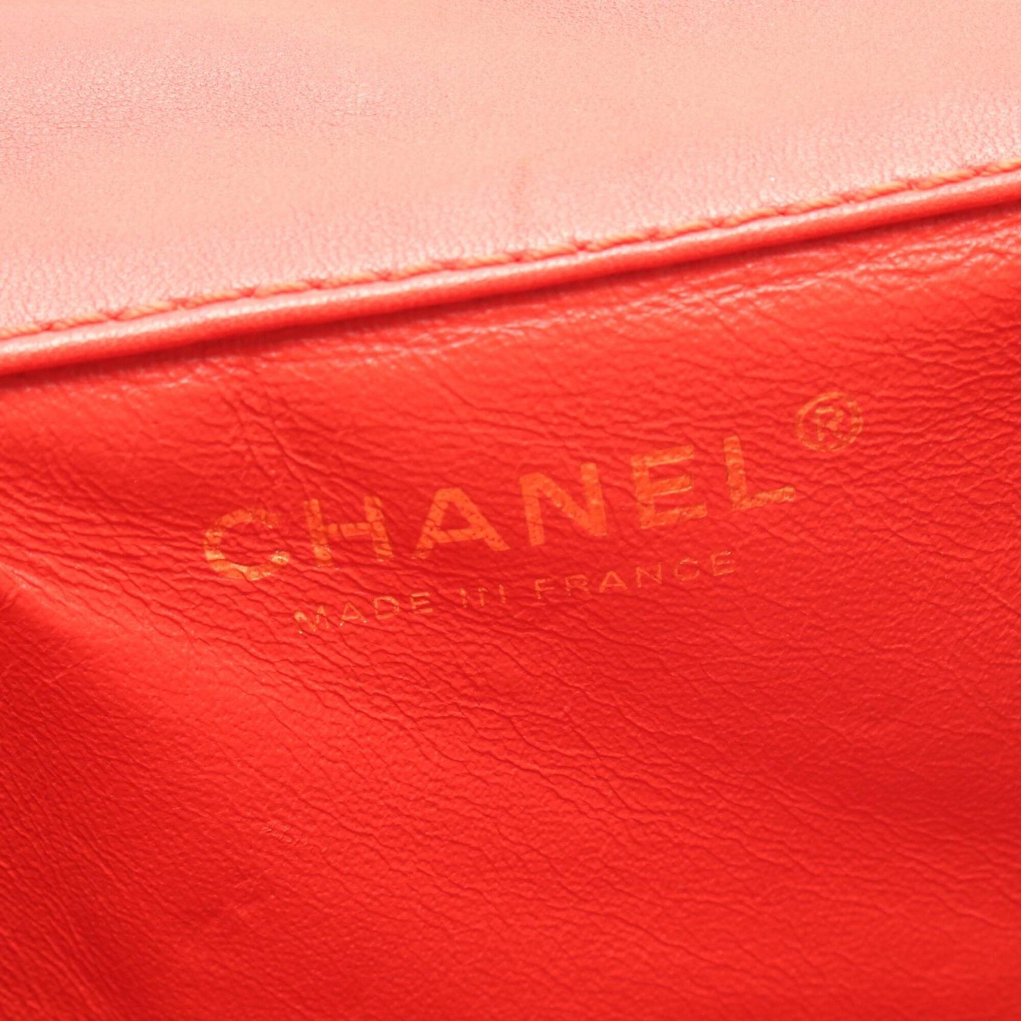 Chanel Red Color Patent Leather Handbag Shoulder Bag (Pre-Owned)