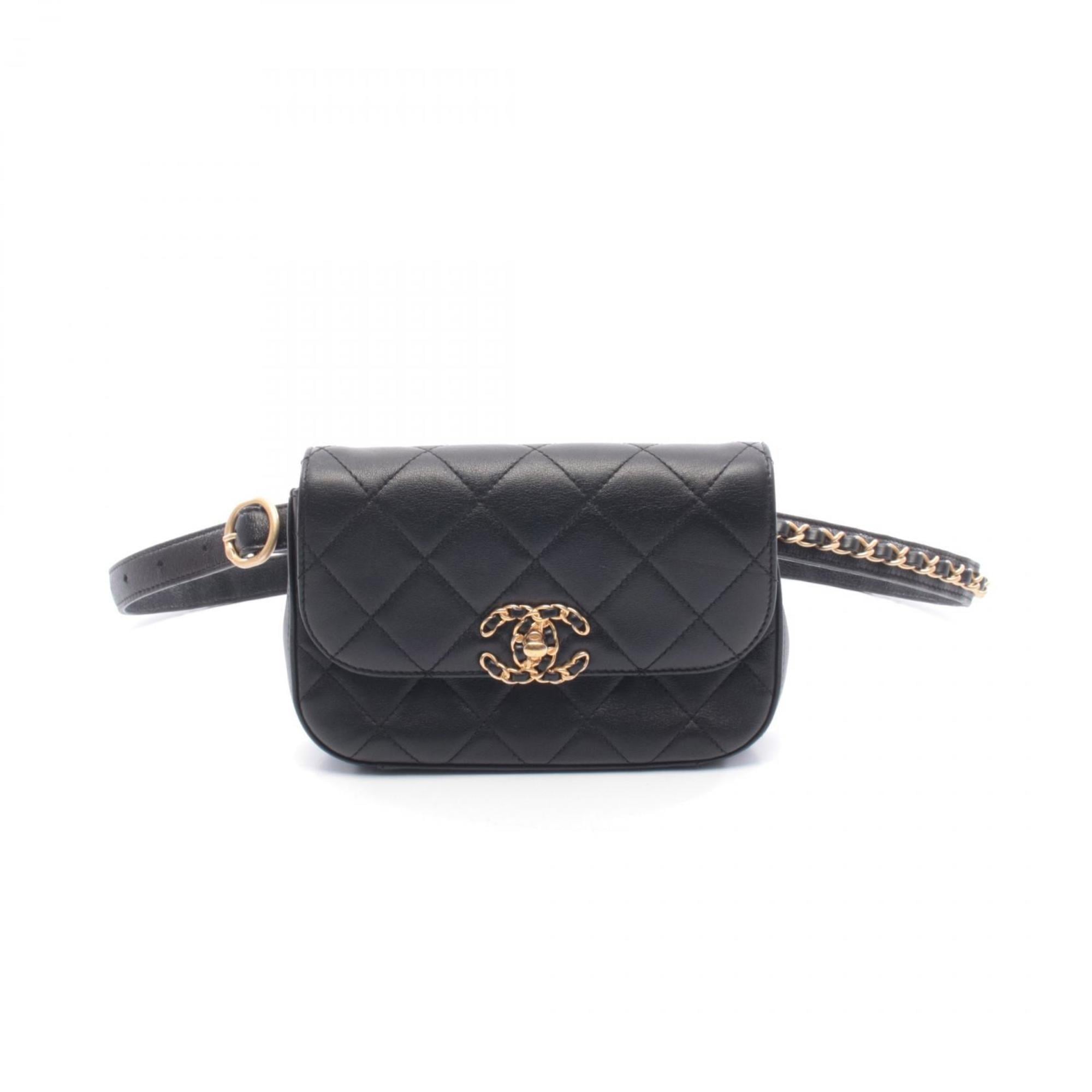 Chanel Black Leather Fanny Pack Handbag (Pre-Owned)