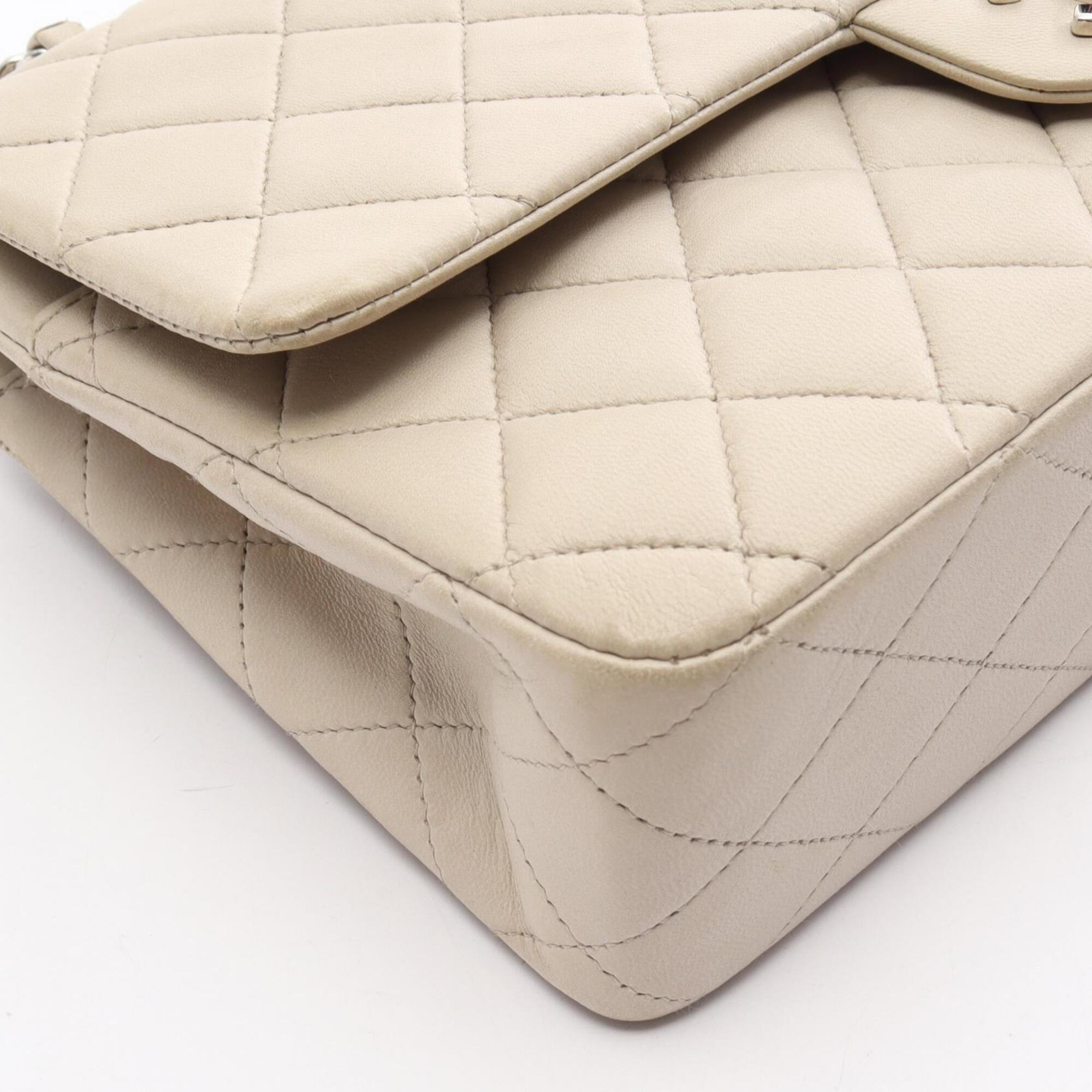 Chanel Gray Leather Handbag Shoulder Bag (Pre-Owned)
