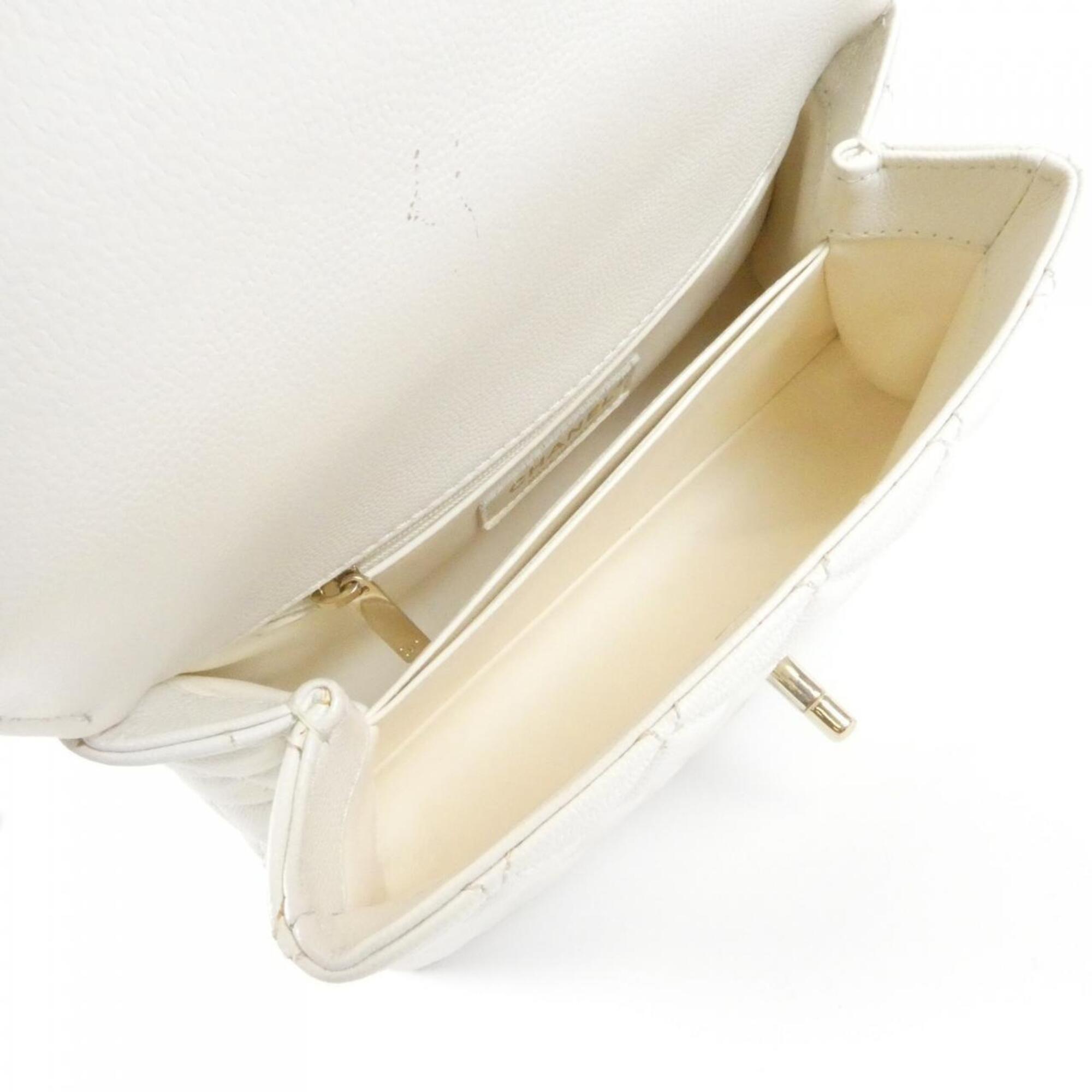 Chanel White Grained Calfskin Handbag (Pre-Owned)