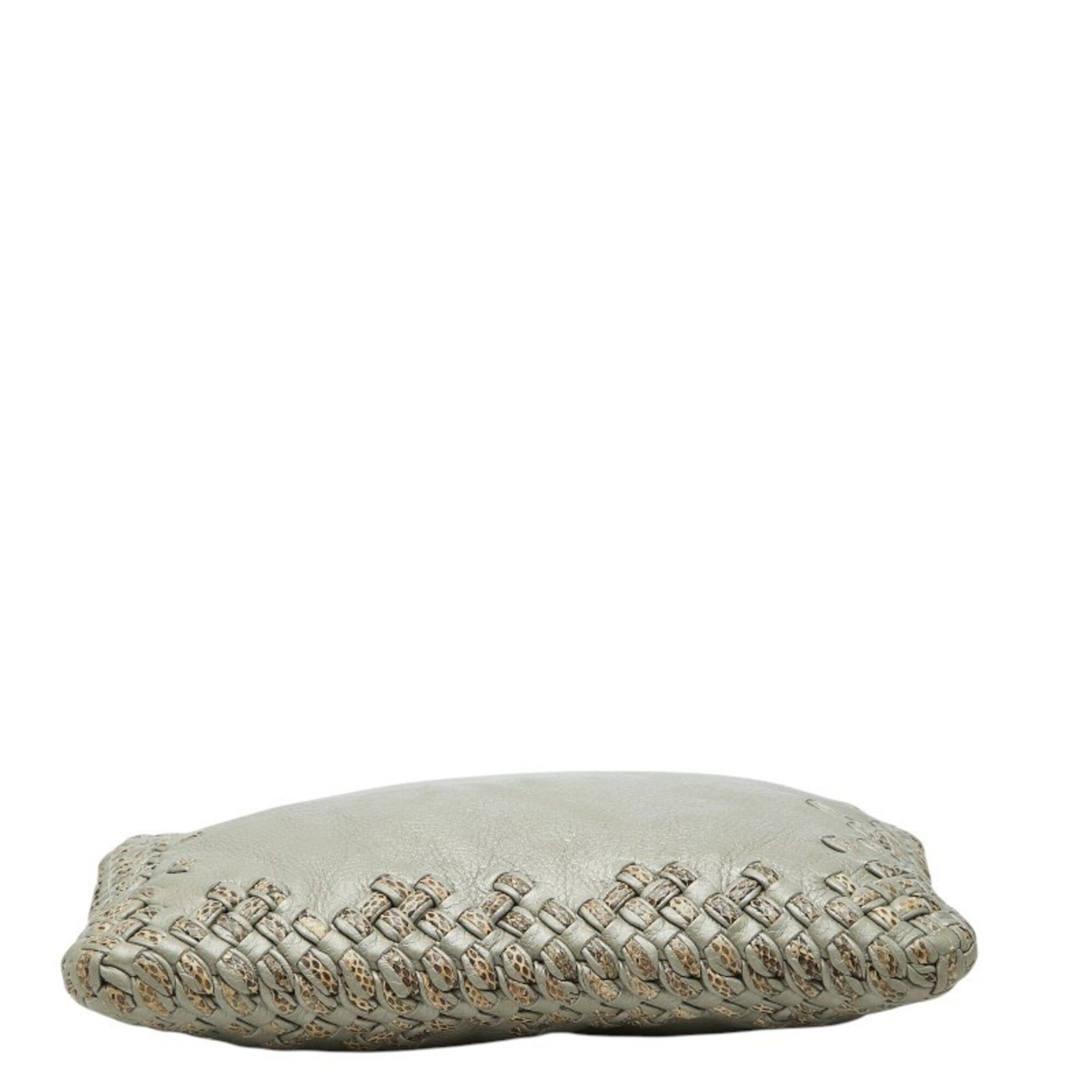 Bottega Veneta Gray Leather Clutch Bag (Pre-Owned)