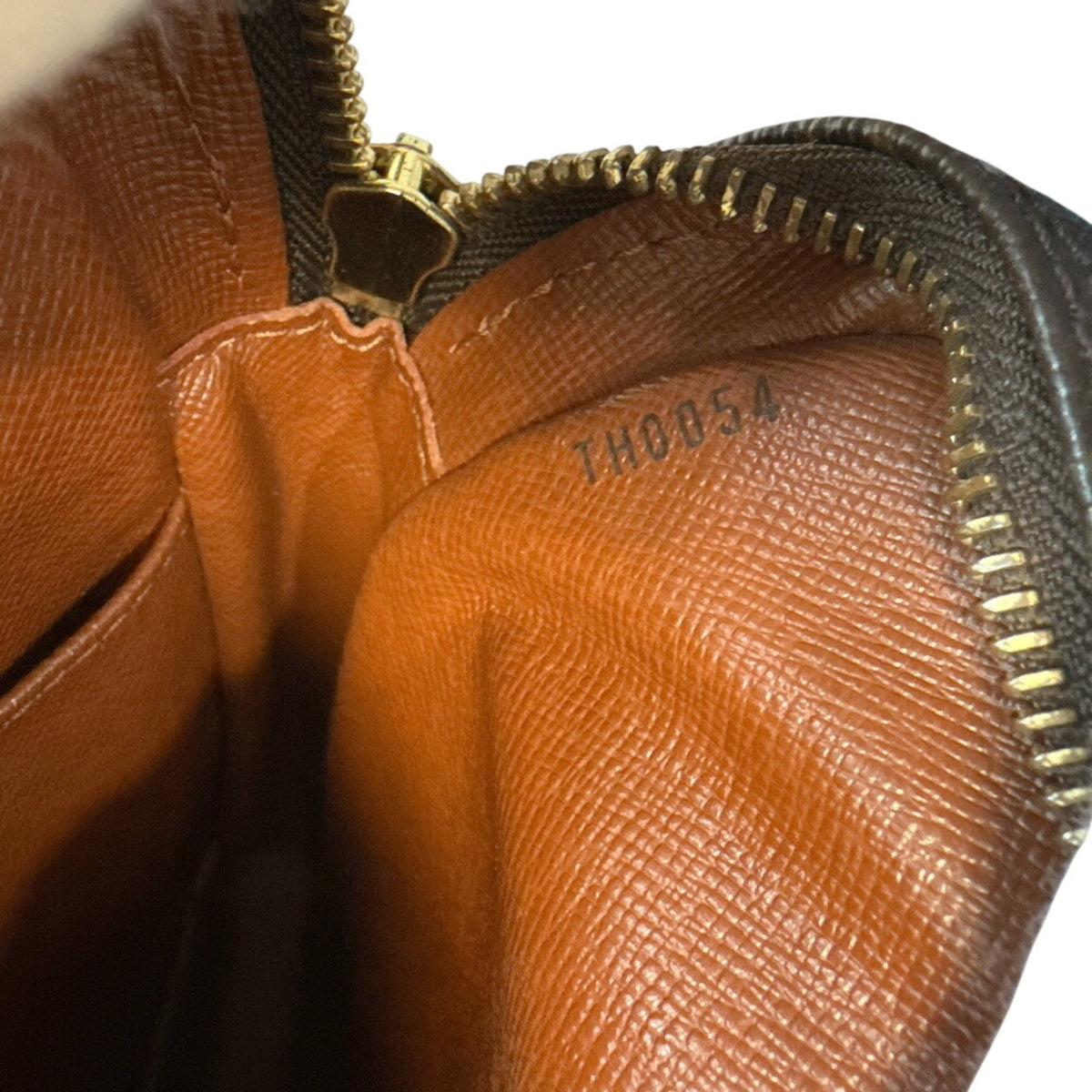Louis Vuitton Monogram Brown Monogram Pochette Shoulder Bag (Pre-Owned)