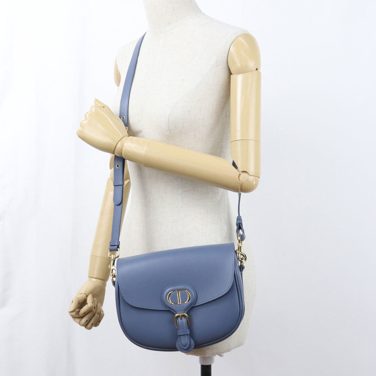 Christian Dior Blue Leather Shoulder Bag (Pre-Owned)