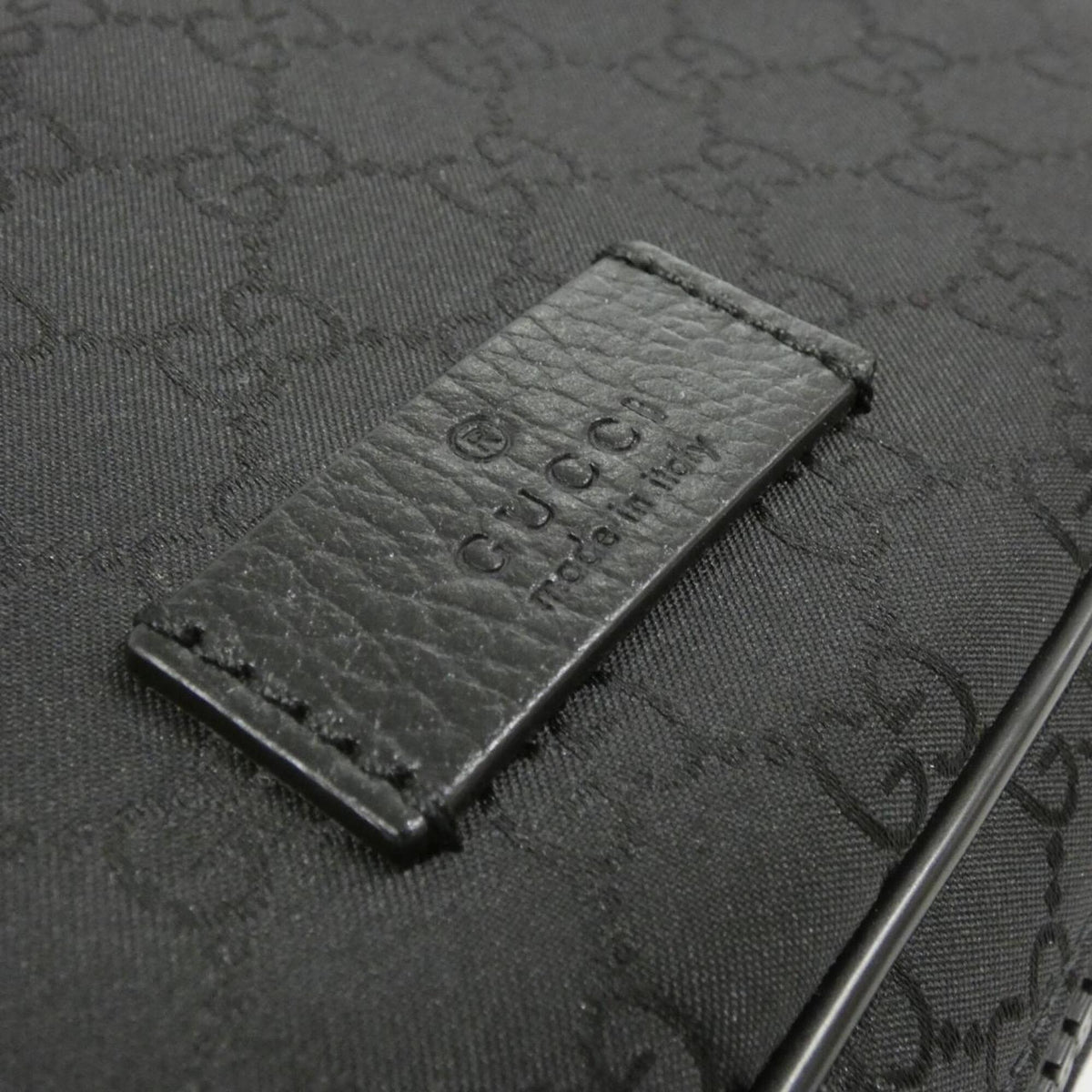 Gucci Black Nylon Shoulder Bag (Pre-Owned)