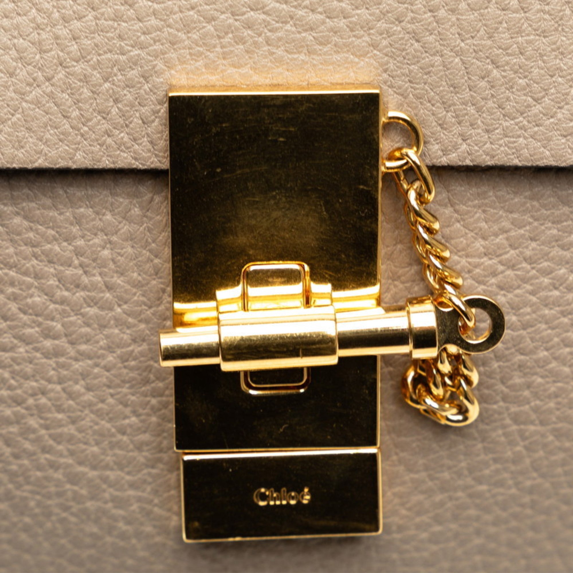 Chloé Beige Gold Leather Shoulder Bag (Pre-Owned)