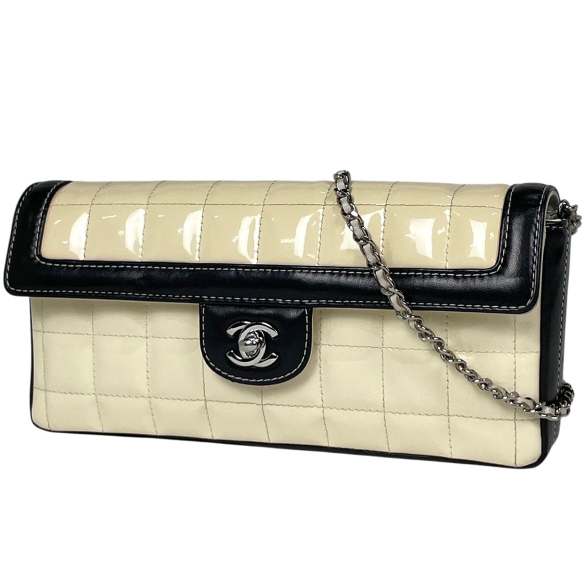 Chanel 2.55 Black White Patent Leather Leather Shoulder Bag (Pre-Owned)