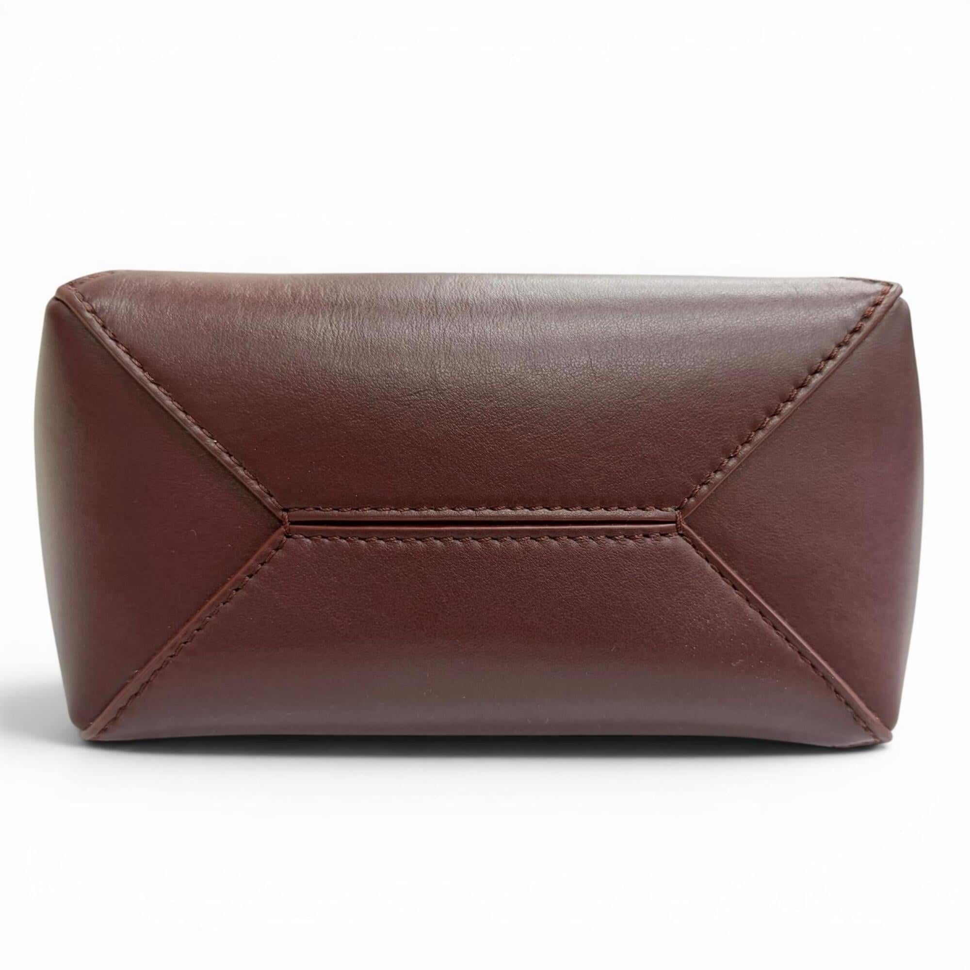 Loewe Burgundy Leather Shoulder Bag (Pre-Owned)