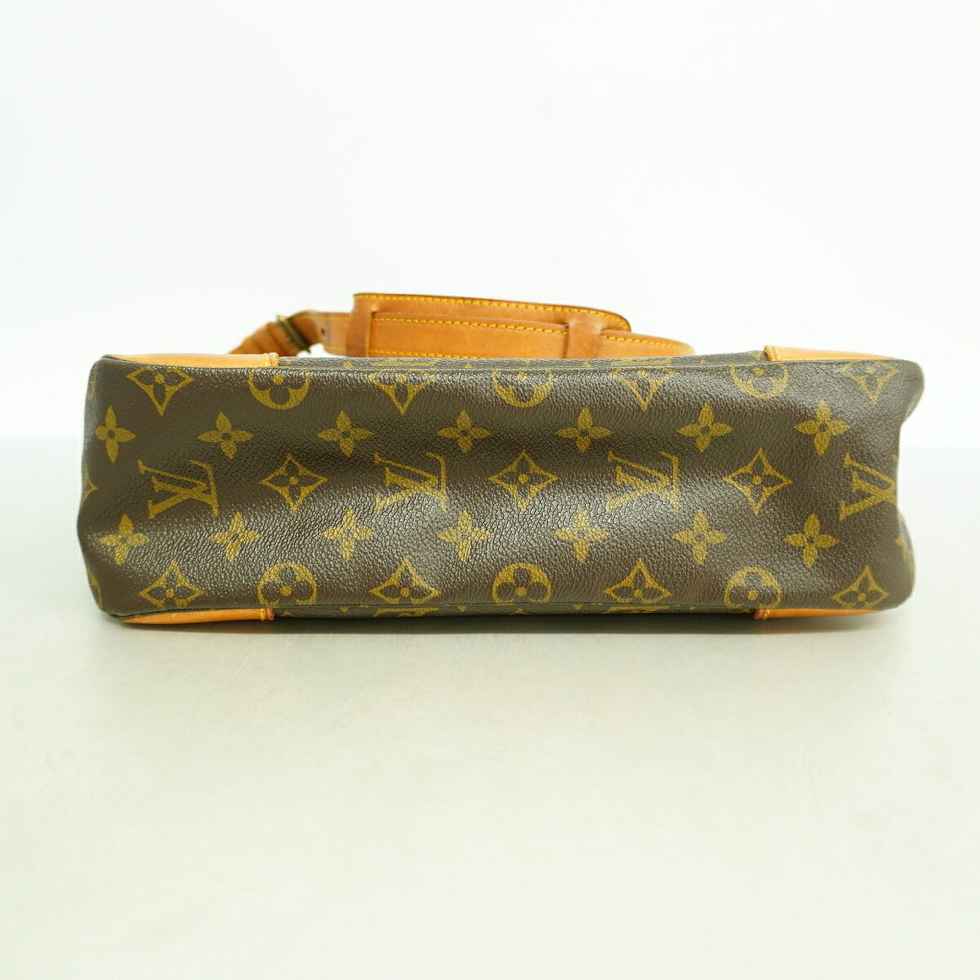 Louis Vuitton Brown Shoulder Bag (Pre-Owned)
