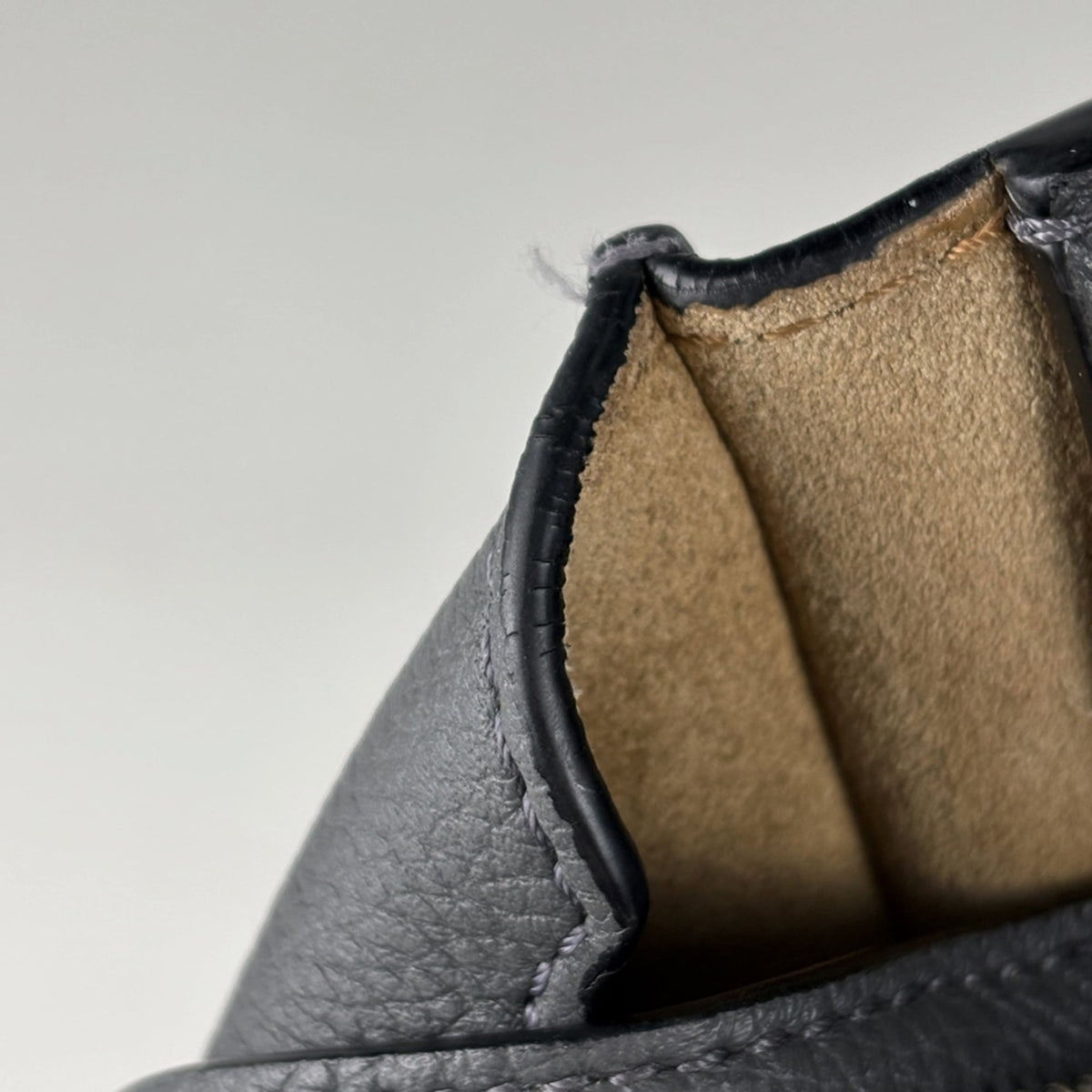 Loewe Gray Leather Tote Bag (Pre-Owned)