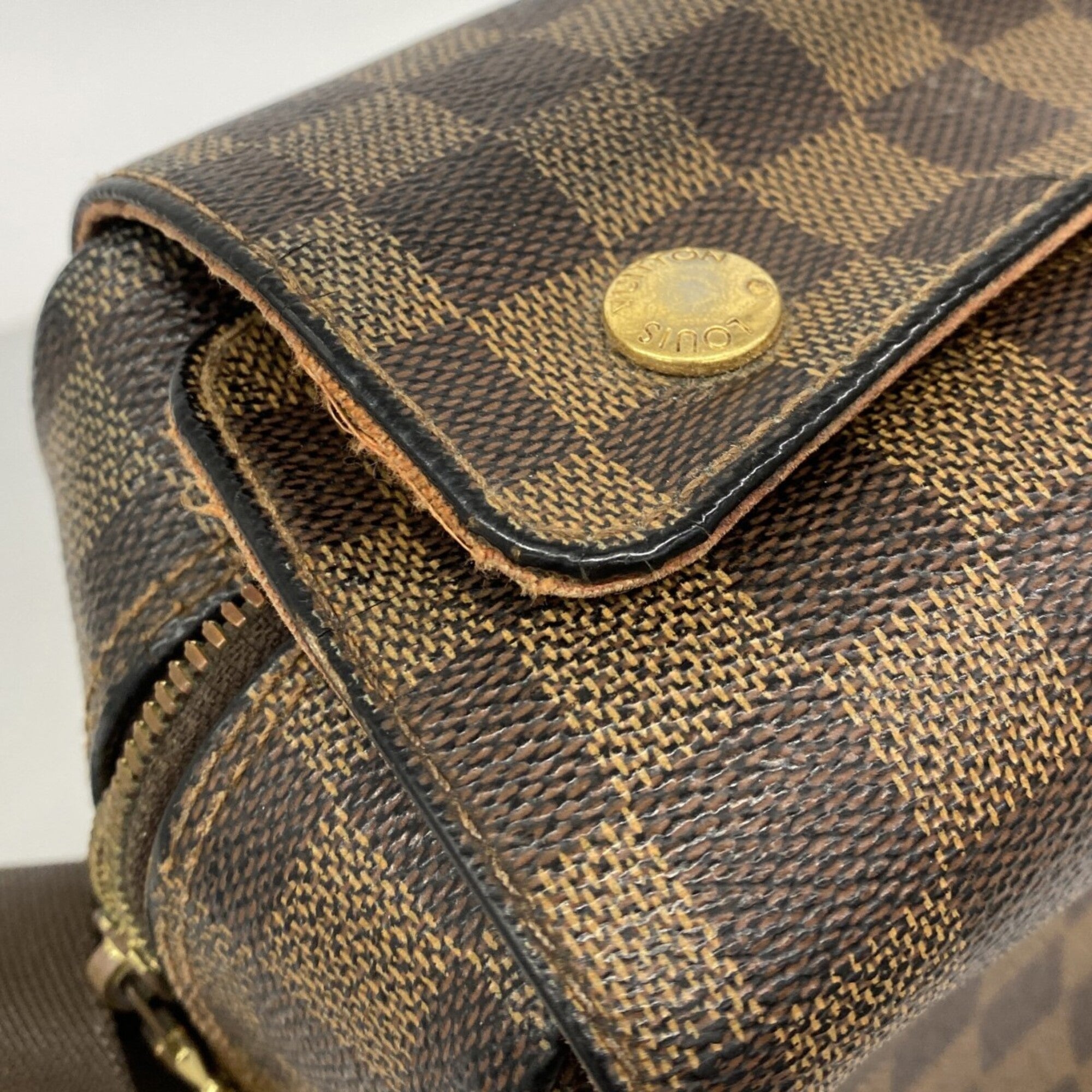 Louis Vuitton Ebene Shoulder Bag (Pre-Owned)