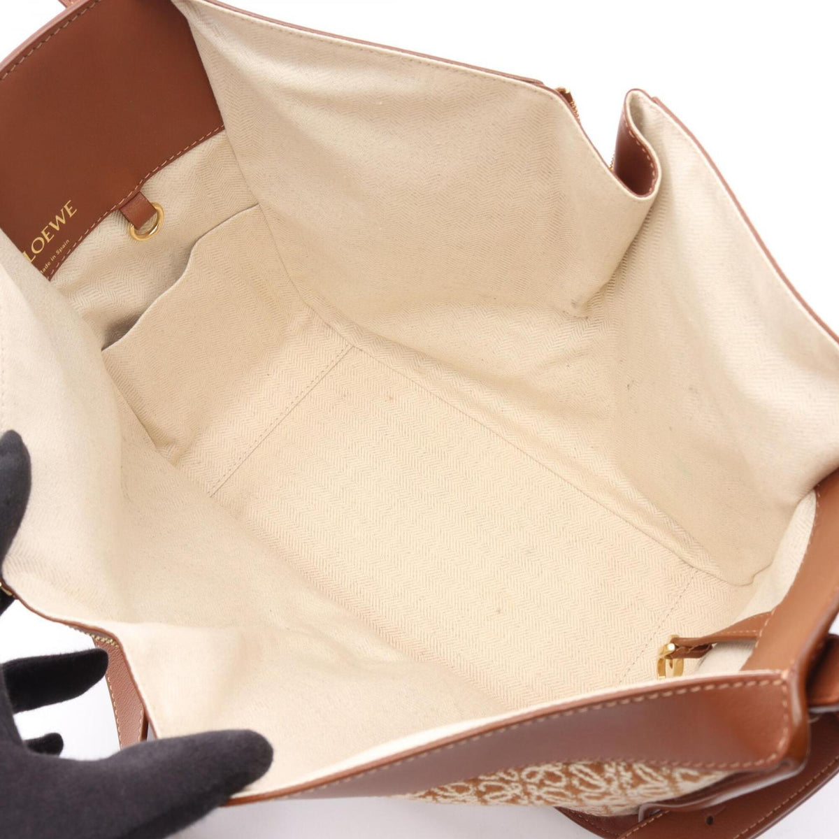 Loewe Brown White Leather Handbag (Pre-Owned)