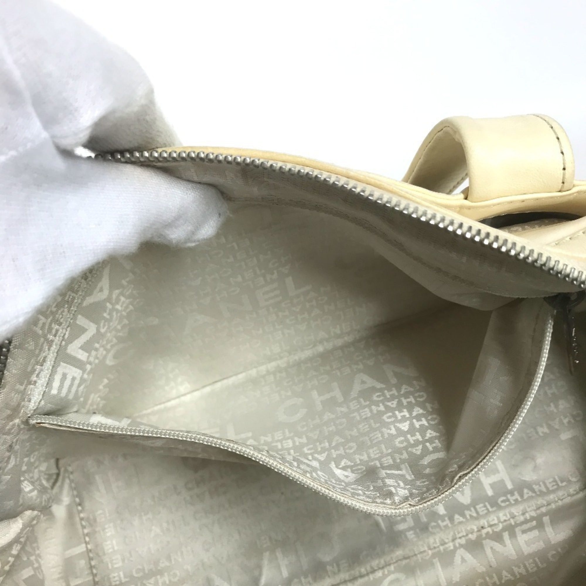 Chanel Beige Ivory Leather Canvas Handbag Shoulder Bag (Pre-Owned)
